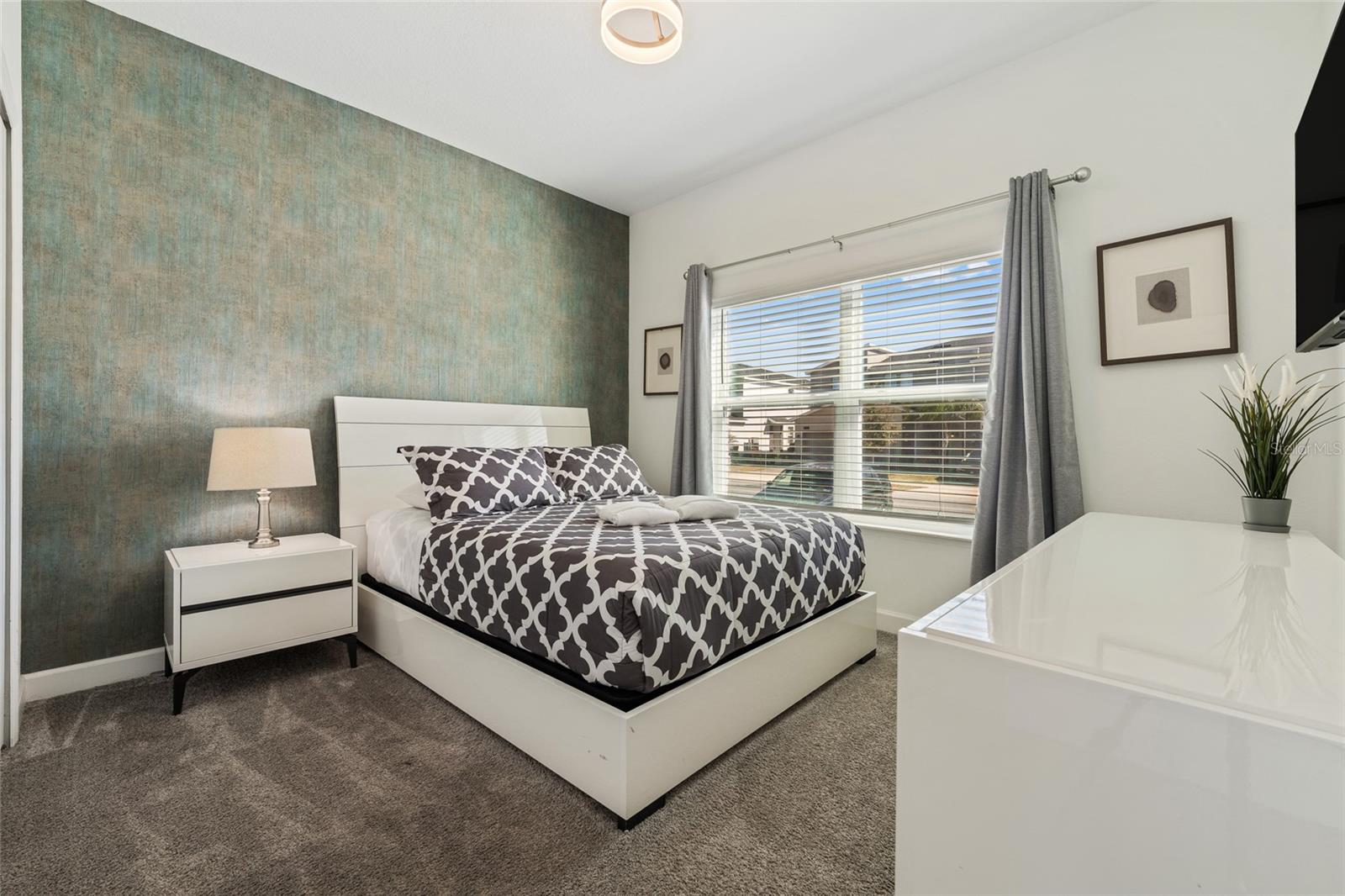 1070 SPLASH SHOT Pl DAVENPORT, FL 33896