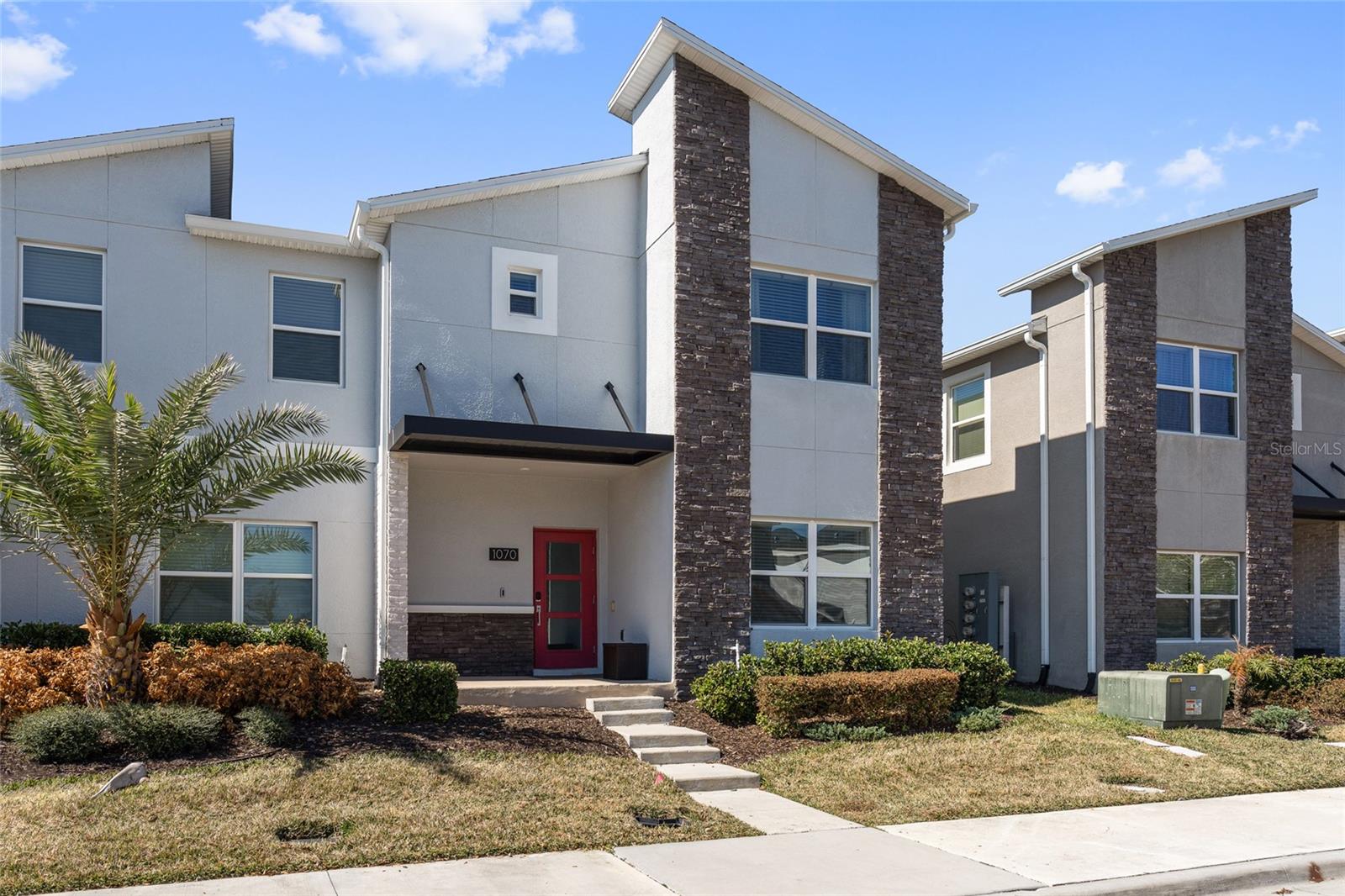 1070 SPLASH SHOT Pl DAVENPORT, FL 33896