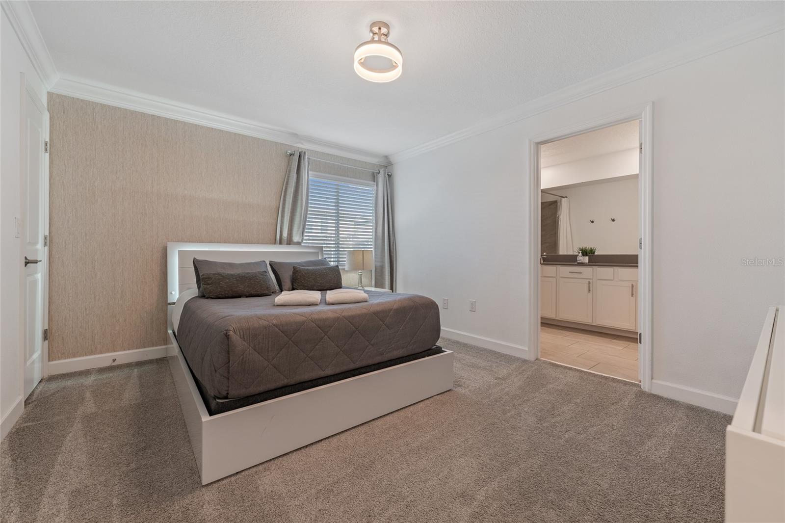 1070 SPLASH SHOT Pl DAVENPORT, FL 33896