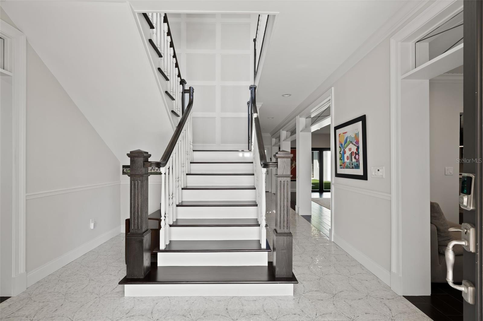 140 BRIGHTWATERS Blvd ST PETERSBURG, FL 33704