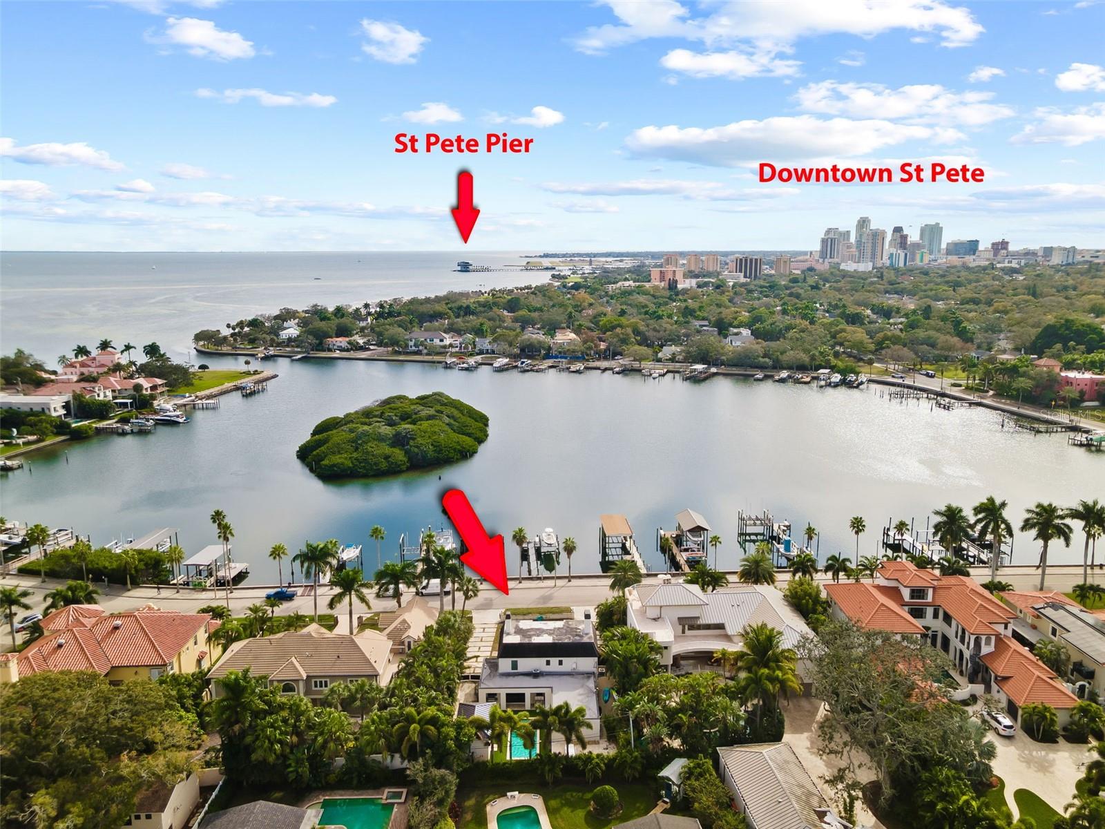 140 BRIGHTWATERS Blvd ST PETERSBURG, FL 33704