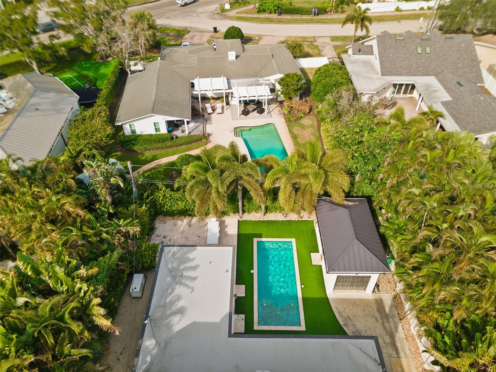 140 BRIGHTWATERS Blvd ST PETERSBURG, FL 33704