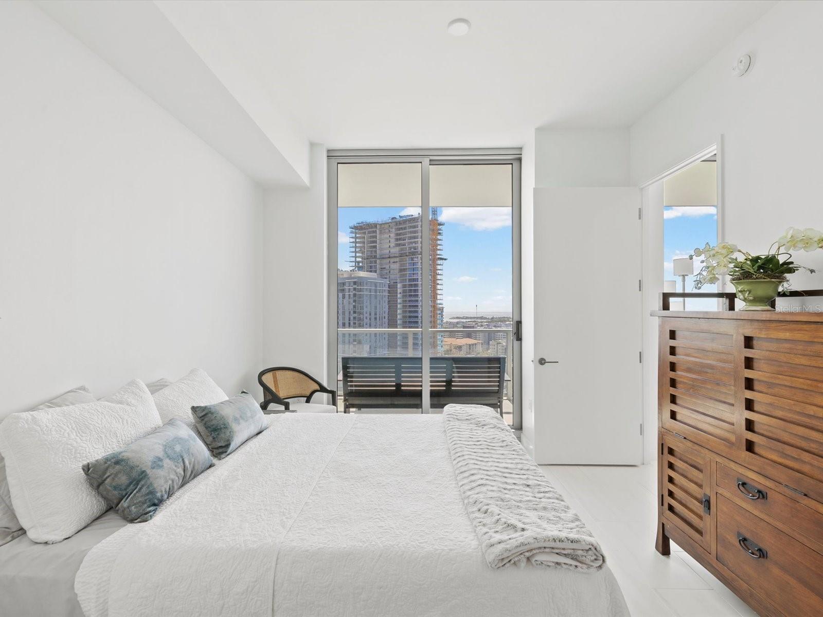 400 CENTRAL Ave #1603 ST PETERSBURG, FL 33701