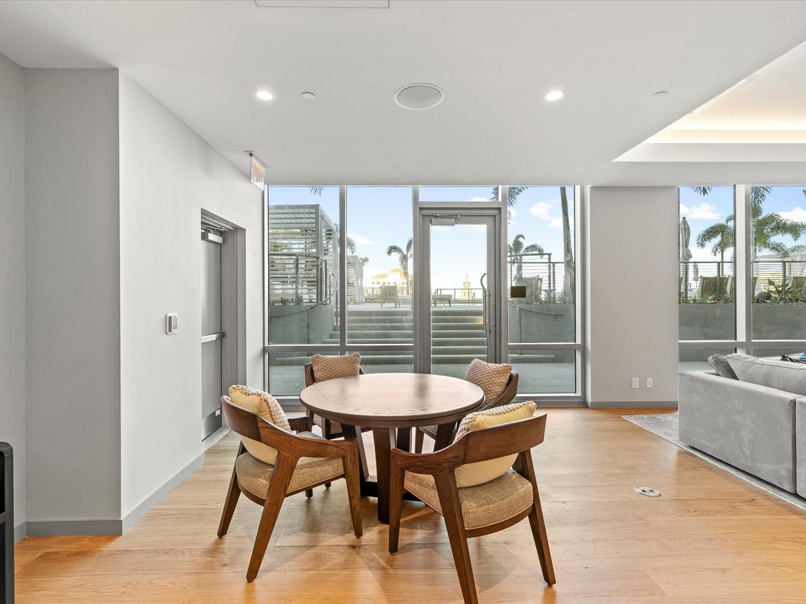 400 CENTRAL Ave #1603 ST PETERSBURG, FL 33701