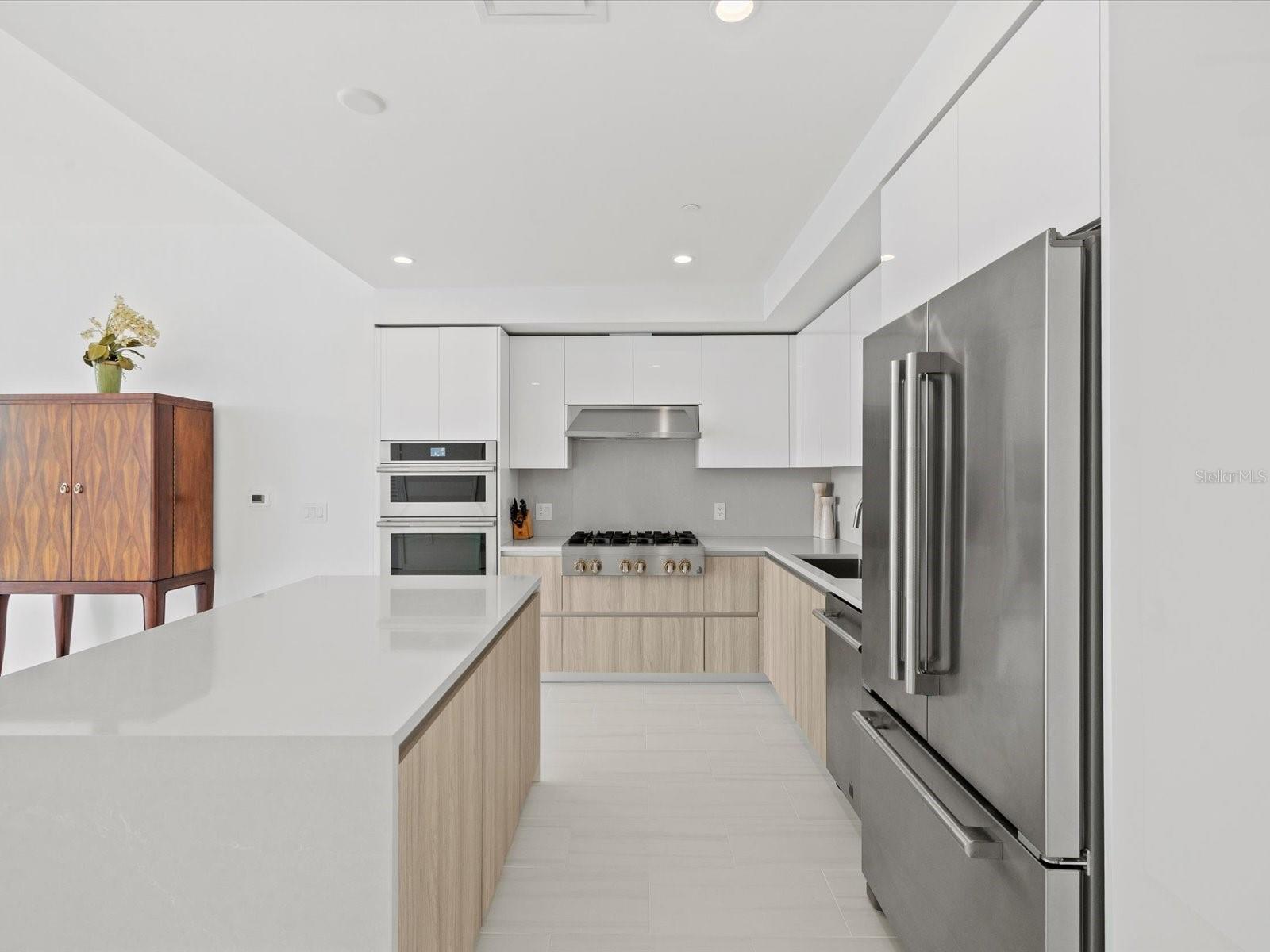 400 CENTRAL Ave #1603 ST PETERSBURG, FL 33701