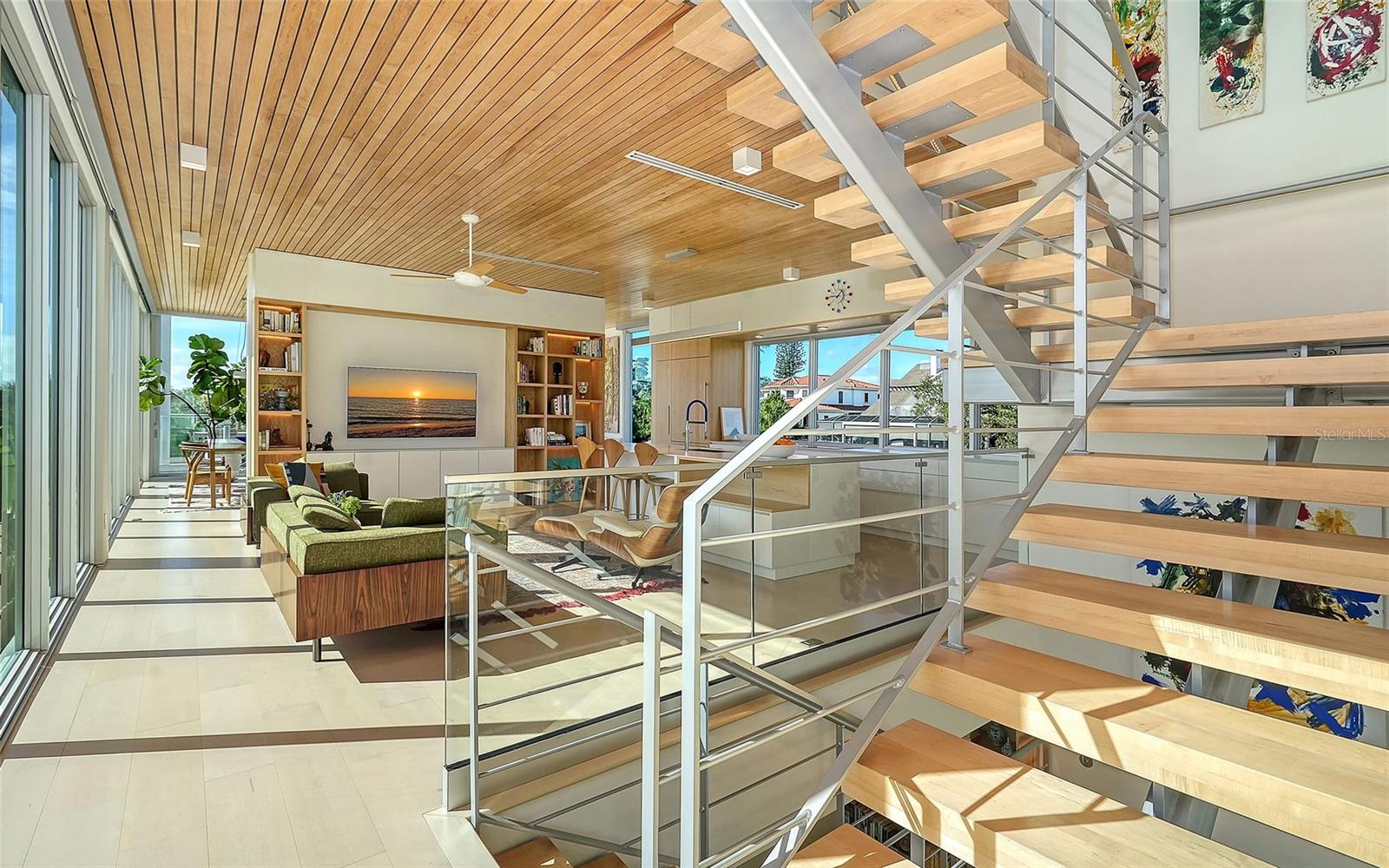 1401 KENILWORTH St SARASOTA, FL 34231