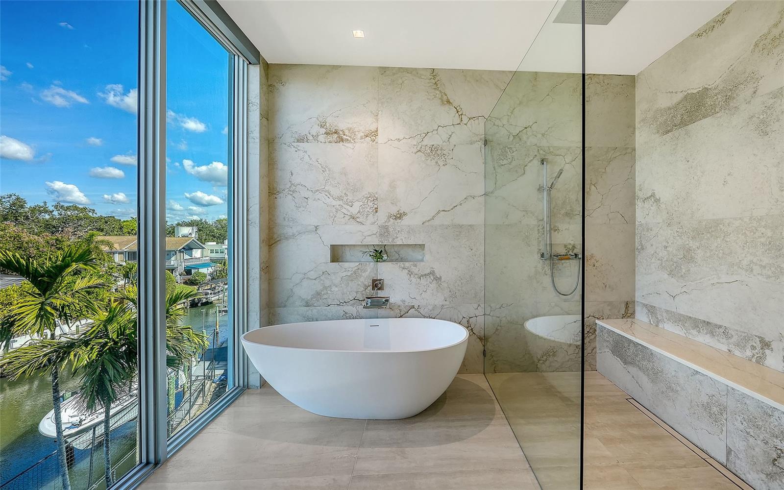 1401 KENILWORTH St SARASOTA, FL 34231