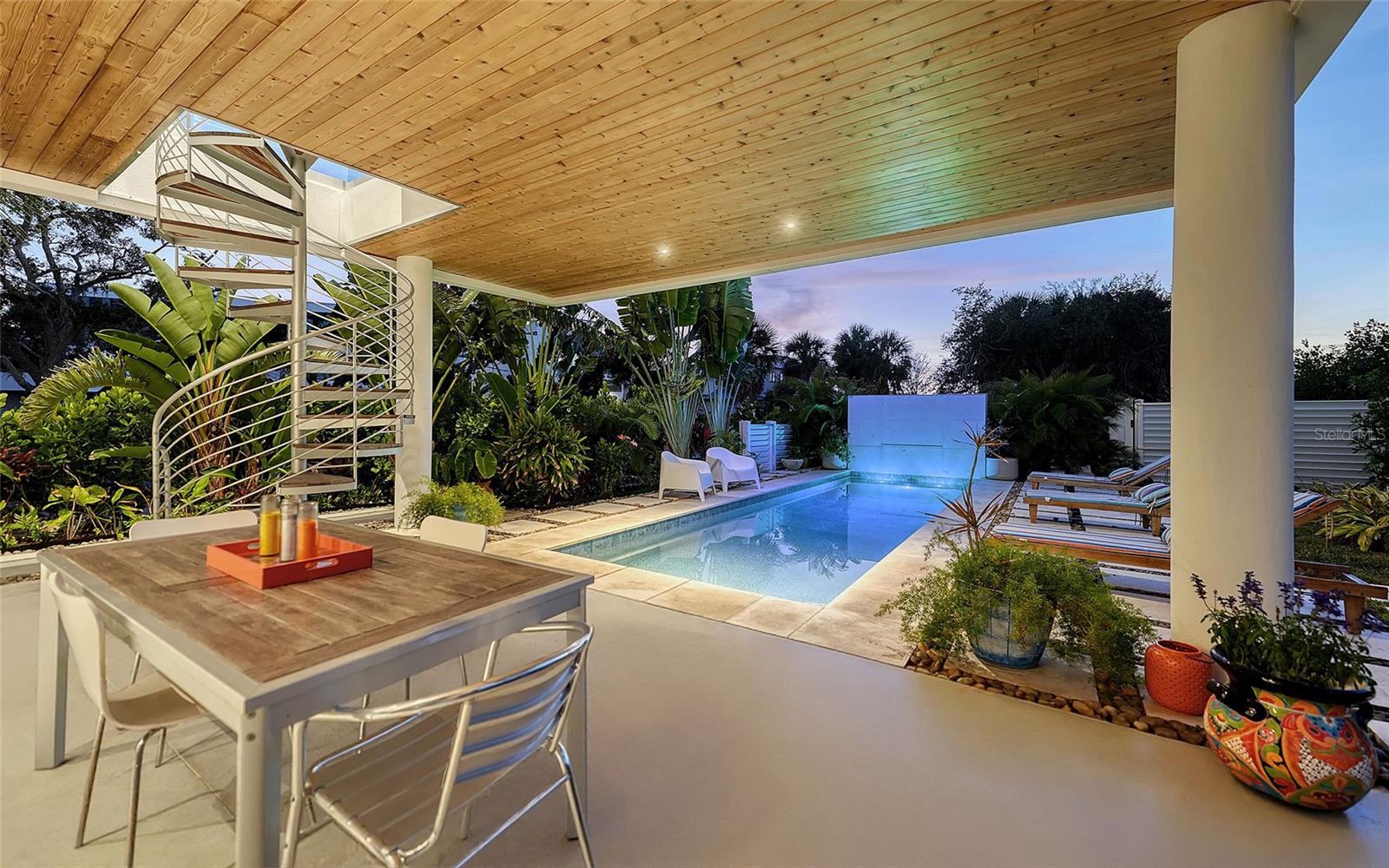 1401 KENILWORTH St SARASOTA, FL 34231