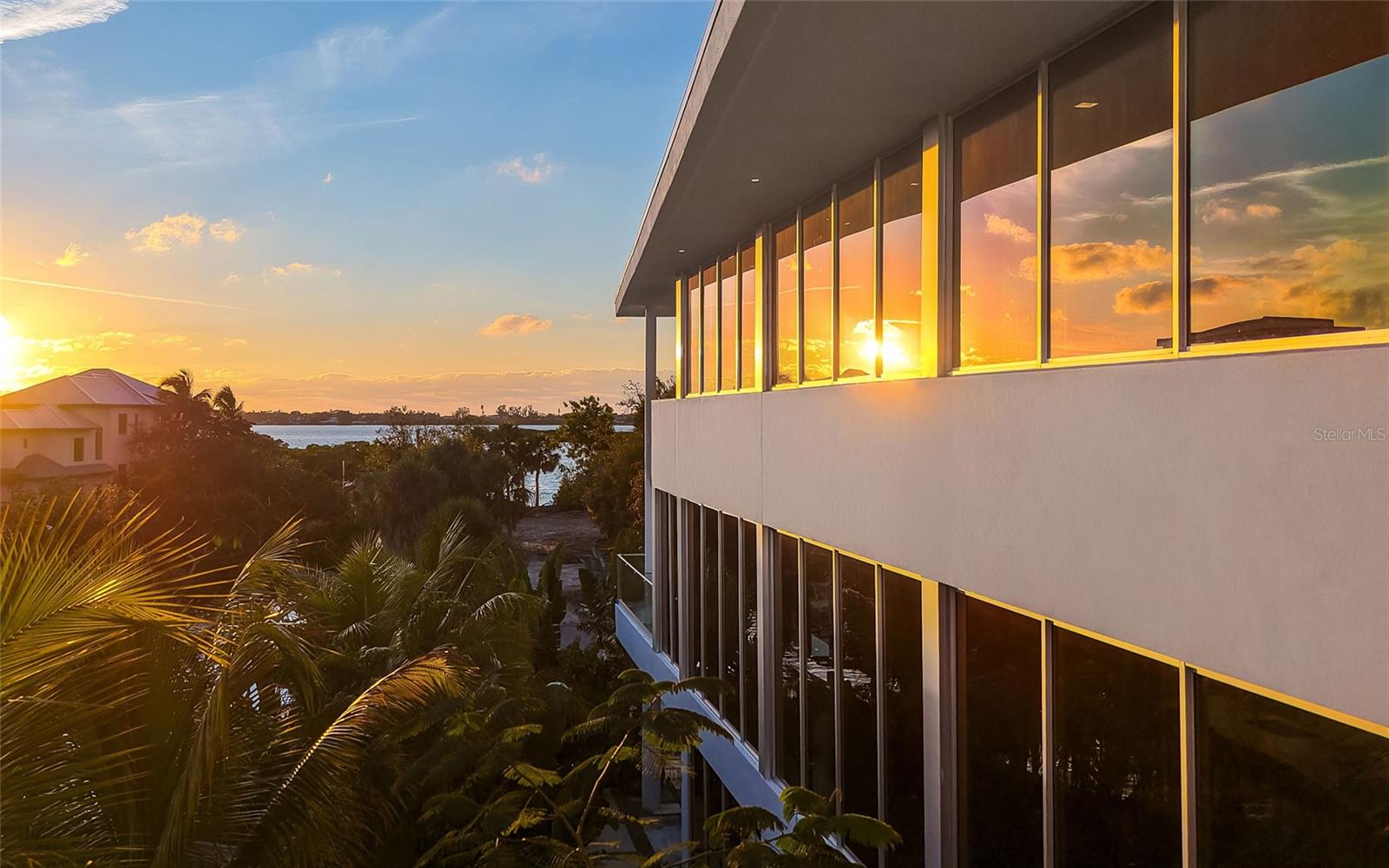 1401 KENILWORTH St SARASOTA, FL 34231