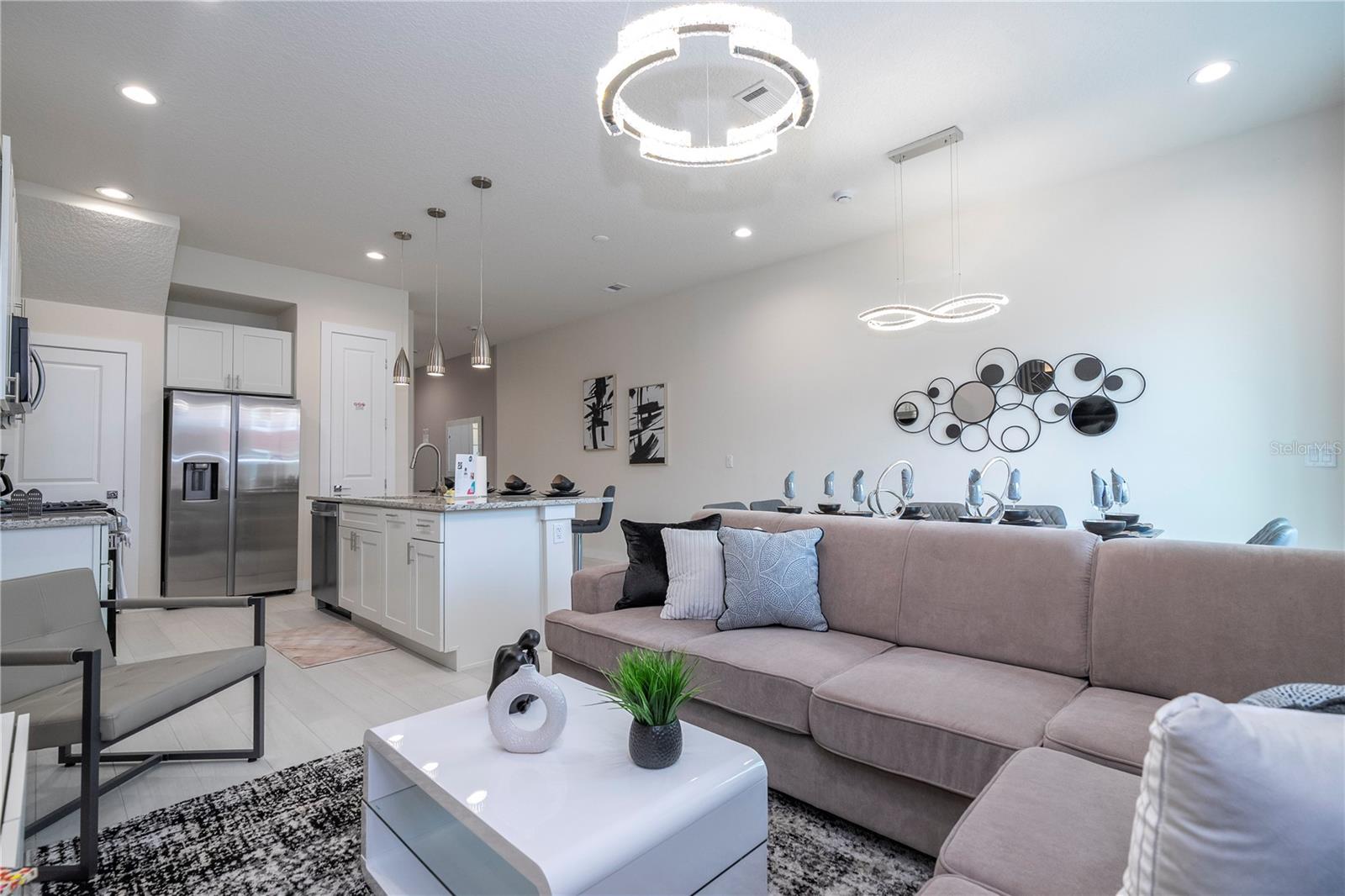 7514 SUNFLOWER Cir KISSIMMEE, FL 34747