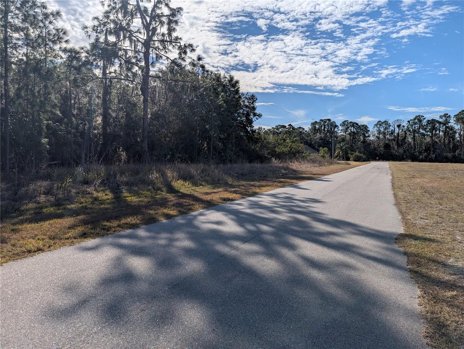 26 BANYAN Dr INDIAN LAKE ESTATES, FL 33855