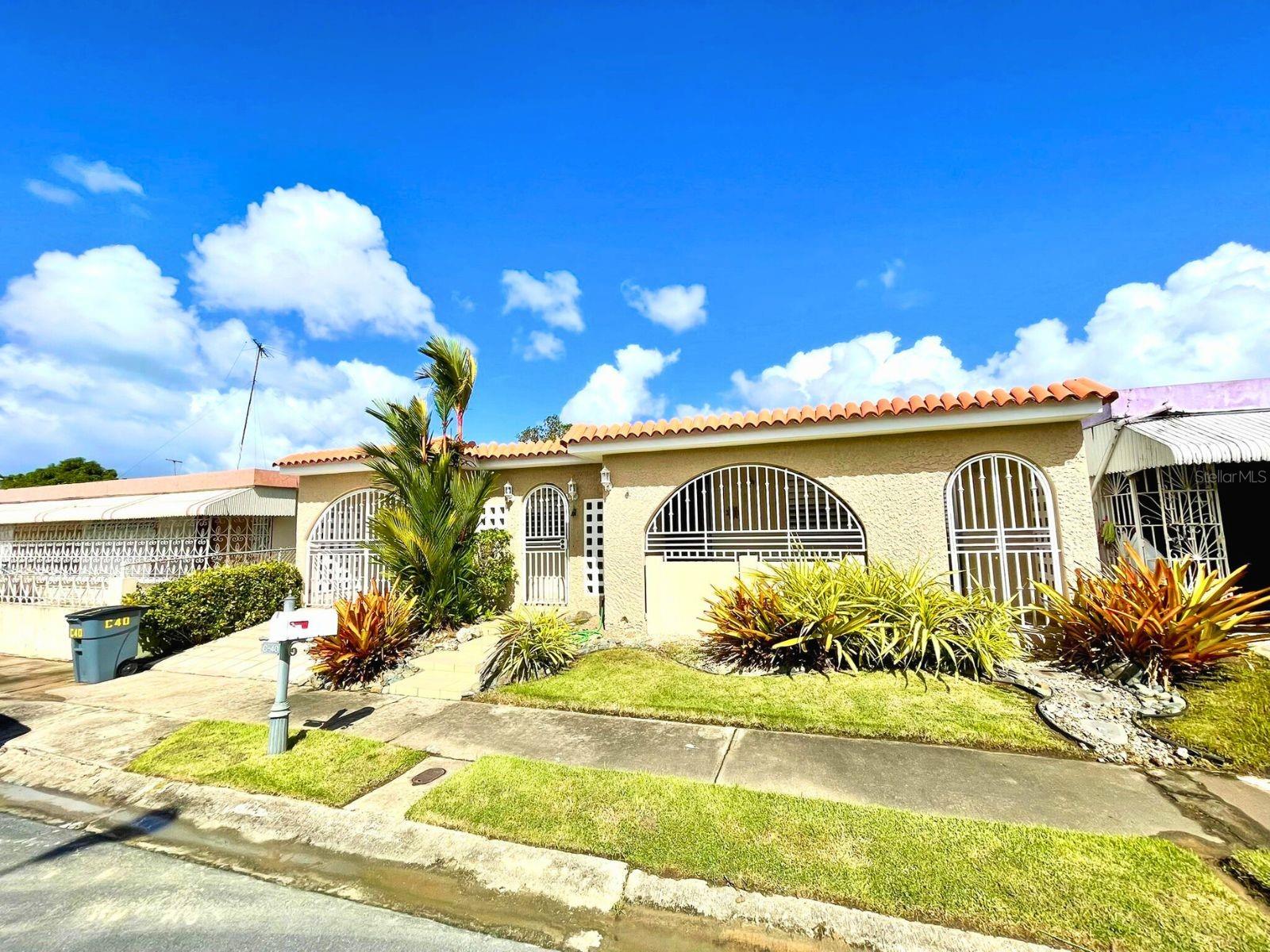 C40 CALLE 8 VILLA UNIVERSITARIA HUMACAO, PR 00791