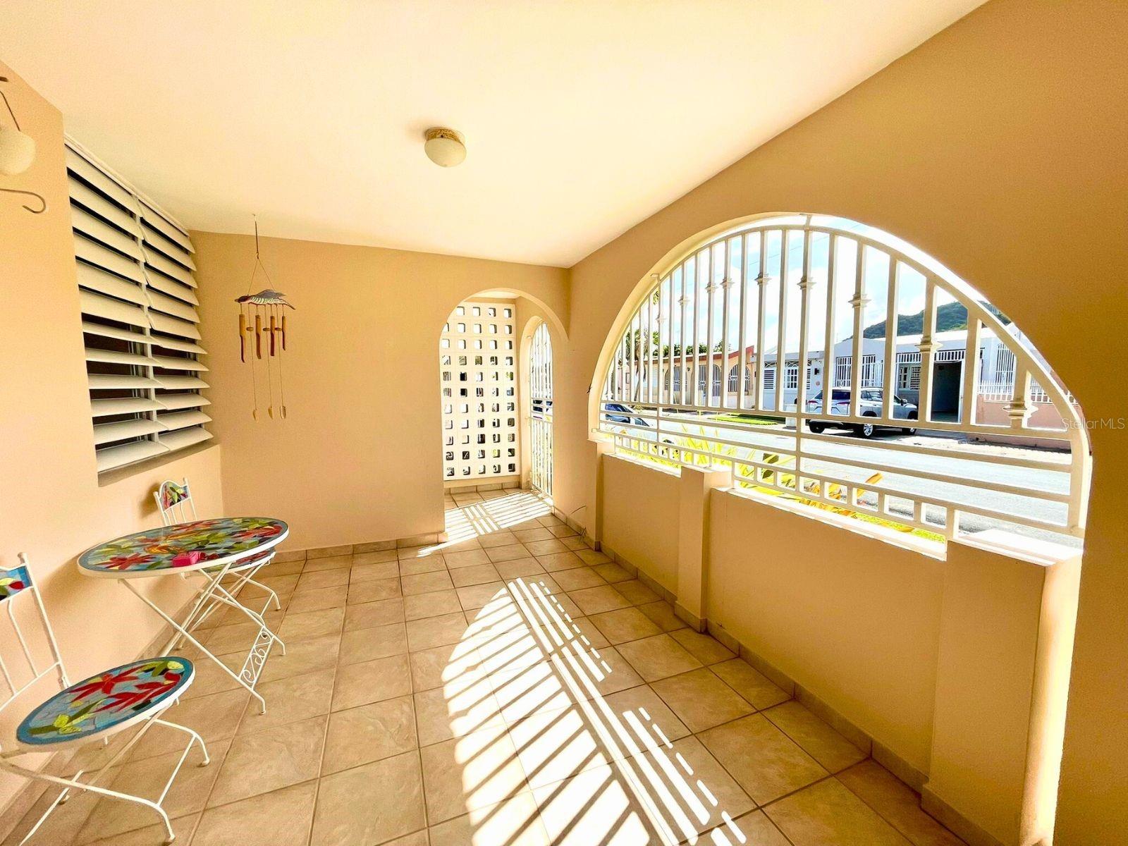 C40 CALLE 8 VILLA UNIVERSITARIA HUMACAO, PR 00791