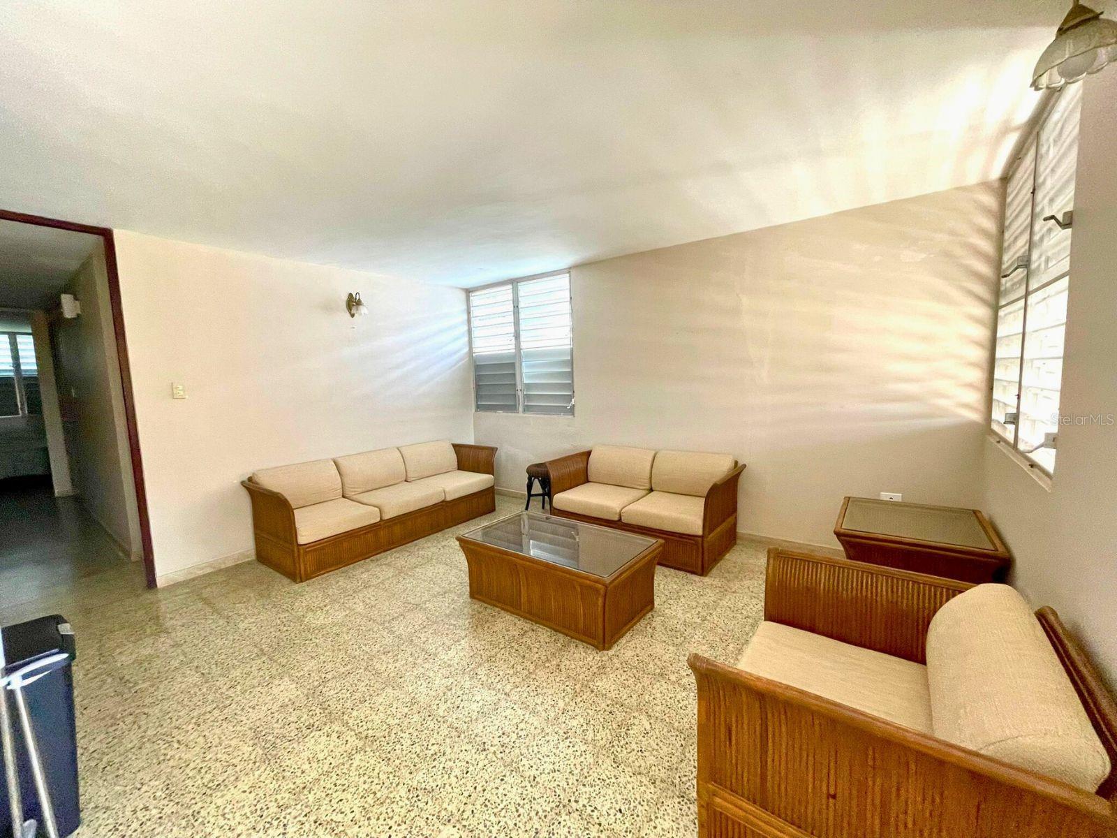 C40 CALLE 8 VILLA UNIVERSITARIA HUMACAO, PR 00791