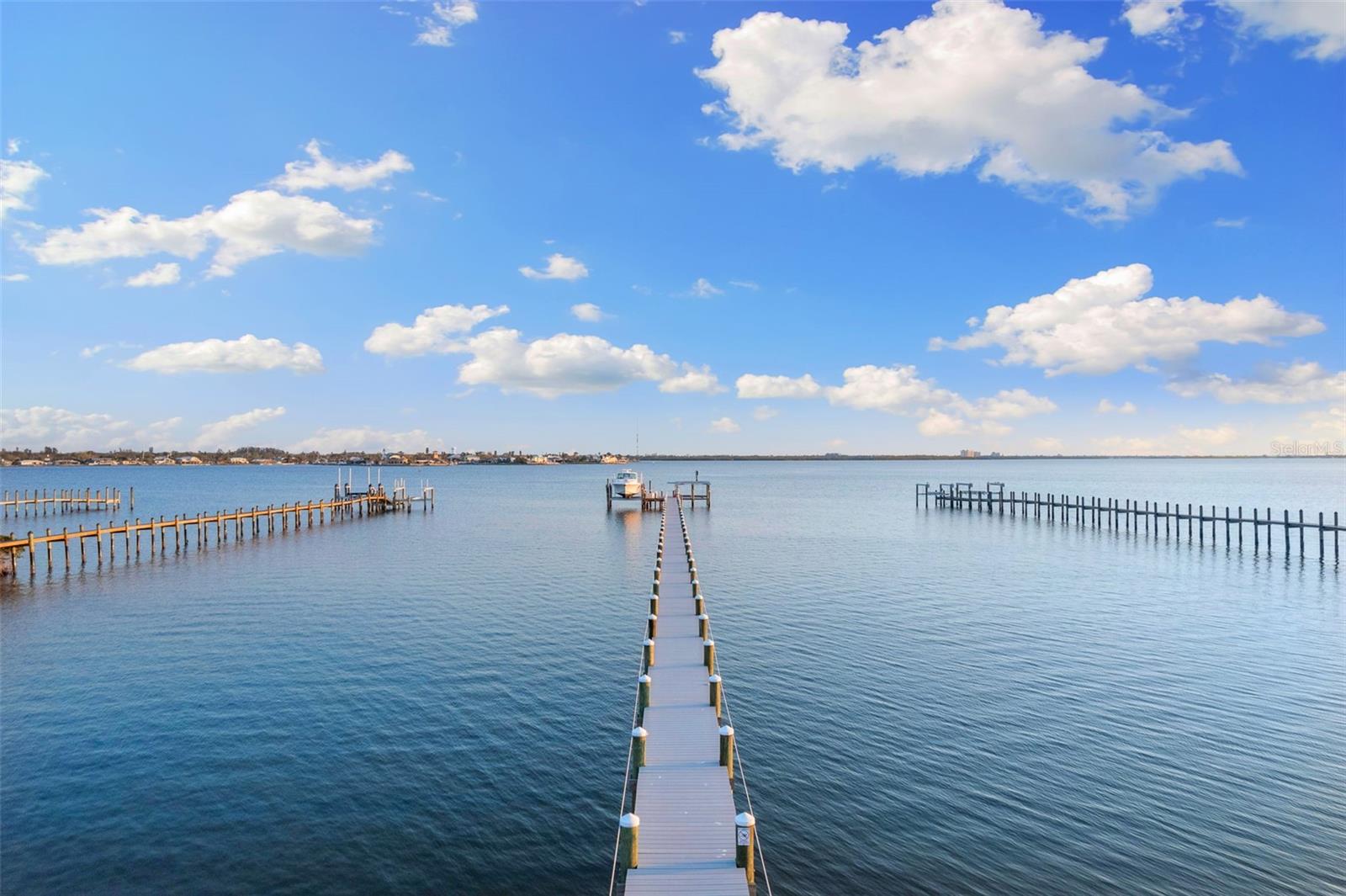 450 BAYSHORE Dr TERRA CEIA, FL 34250