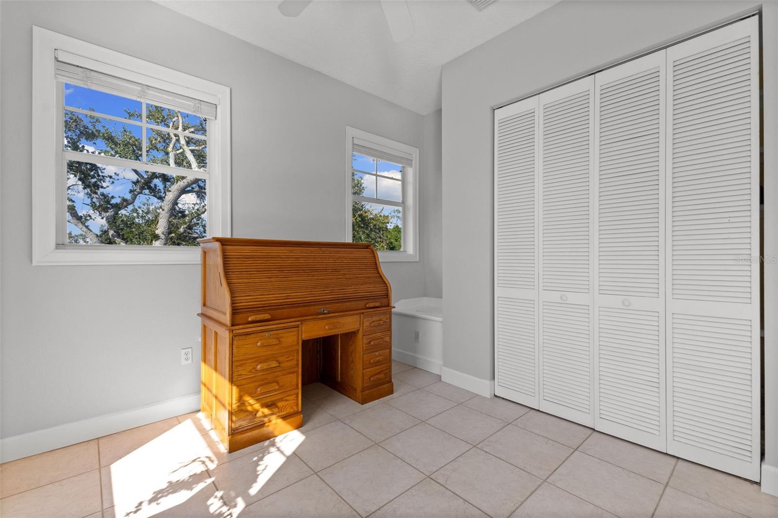 450 BAYSHORE Dr TERRA CEIA, FL 34250