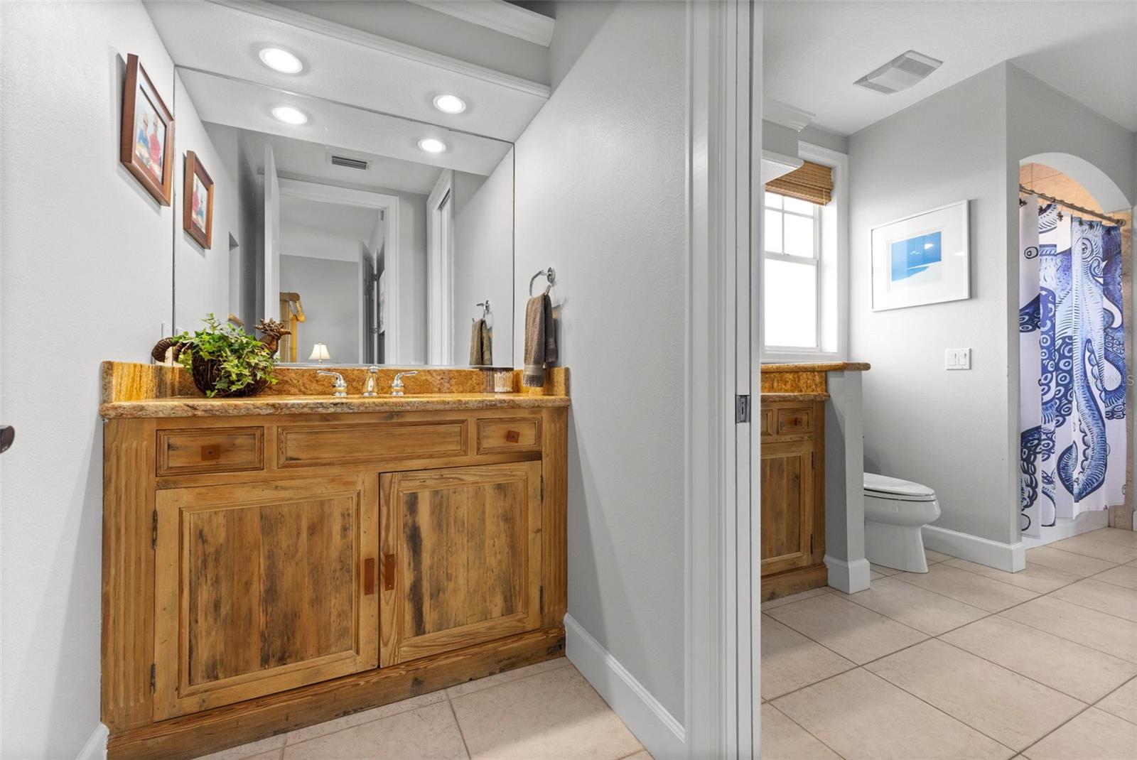 450 BAYSHORE Dr TERRA CEIA, FL 34250