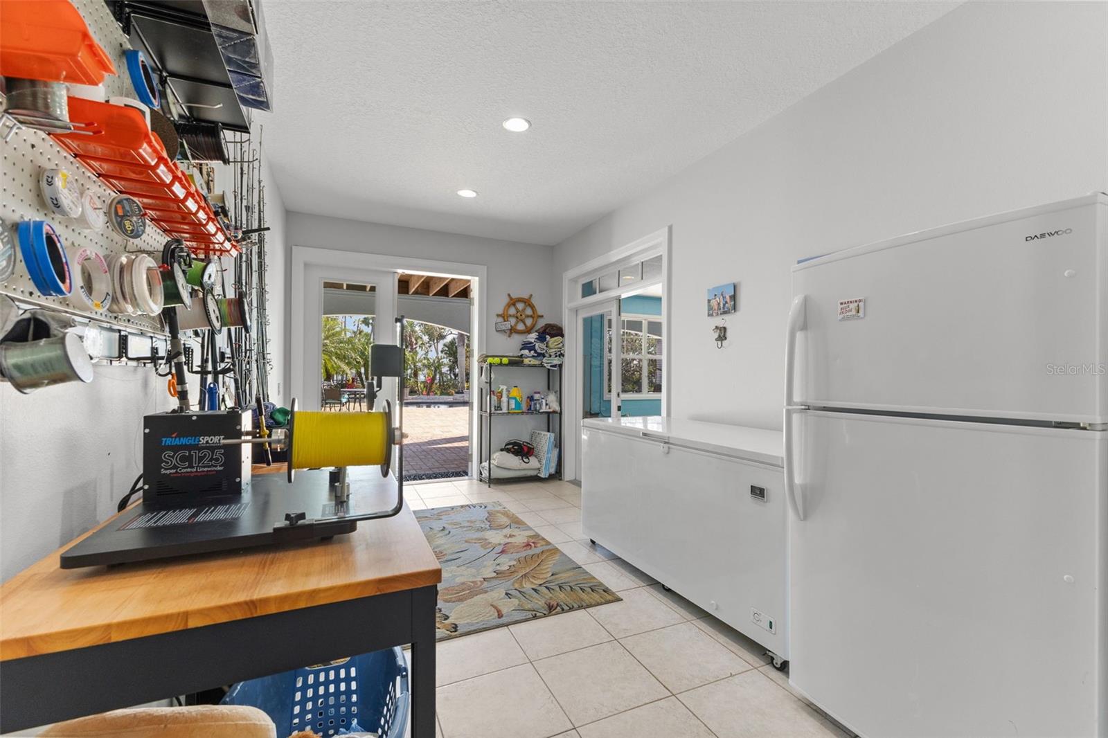 450 BAYSHORE Dr TERRA CEIA, FL 34250