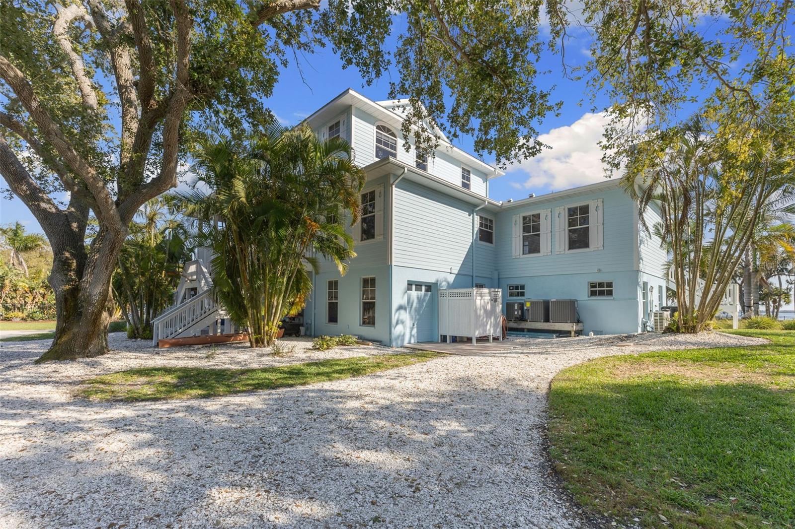 450 BAYSHORE Dr TERRA CEIA, FL 34250