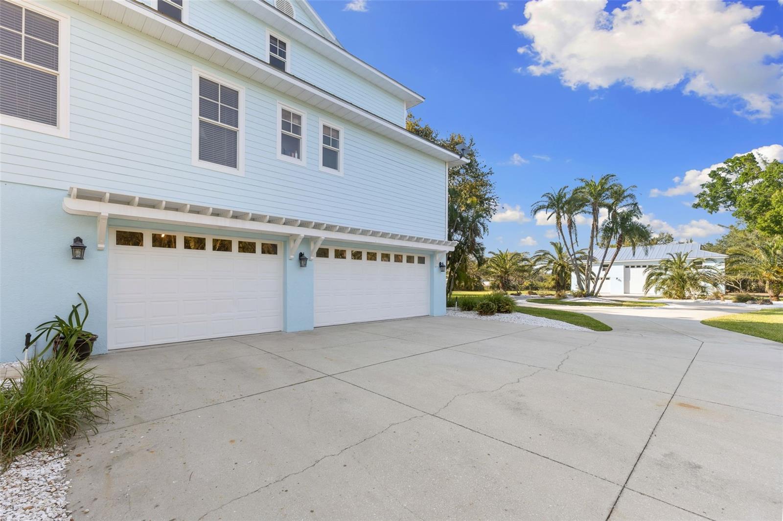 450 BAYSHORE Dr TERRA CEIA, FL 34250