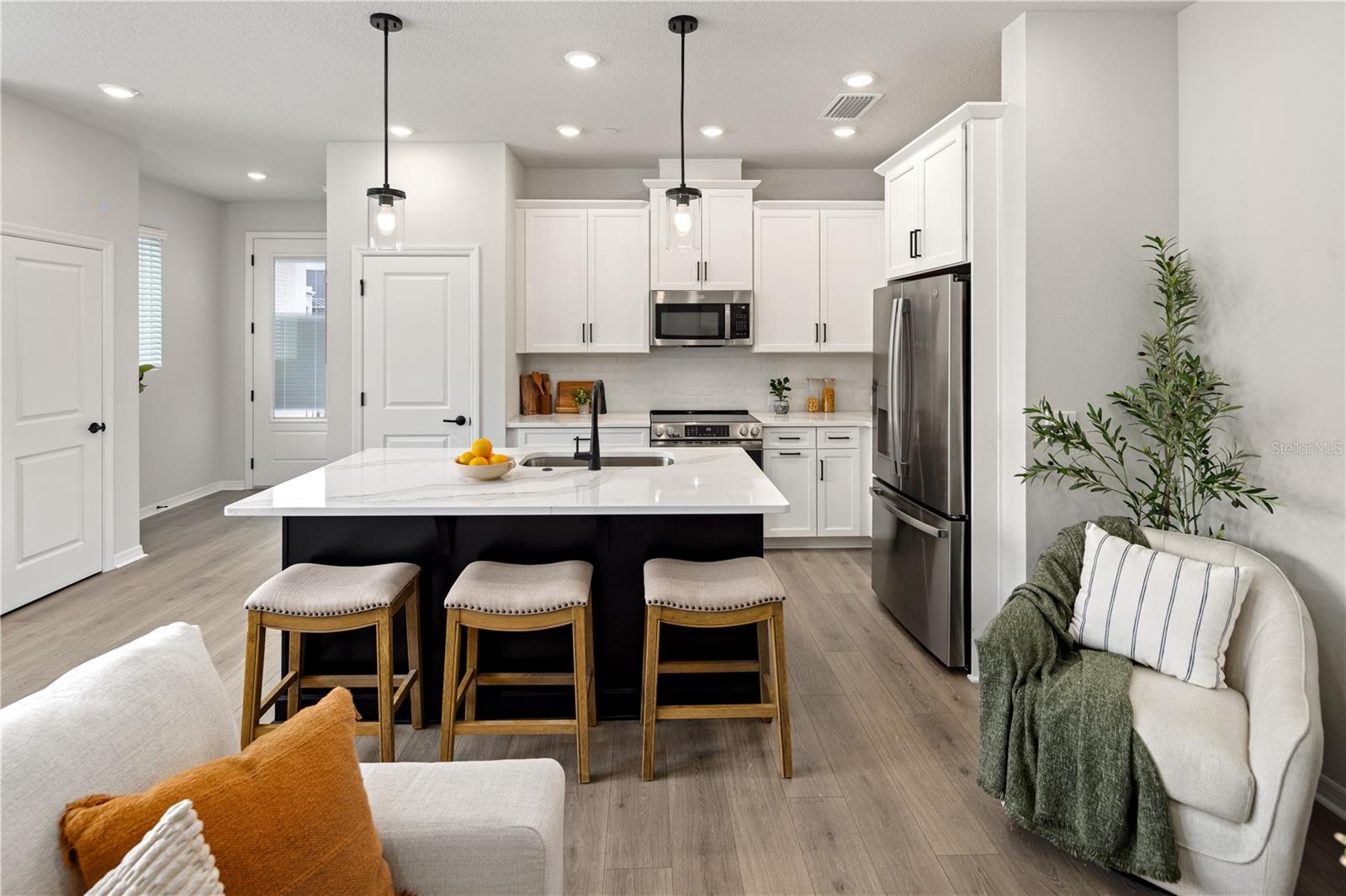 901 Lk BALDWIN Ln ORLANDO, FL 32803