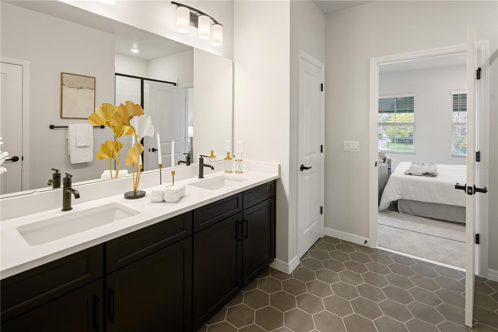 901 Lk BALDWIN Ln ORLANDO, FL 32803