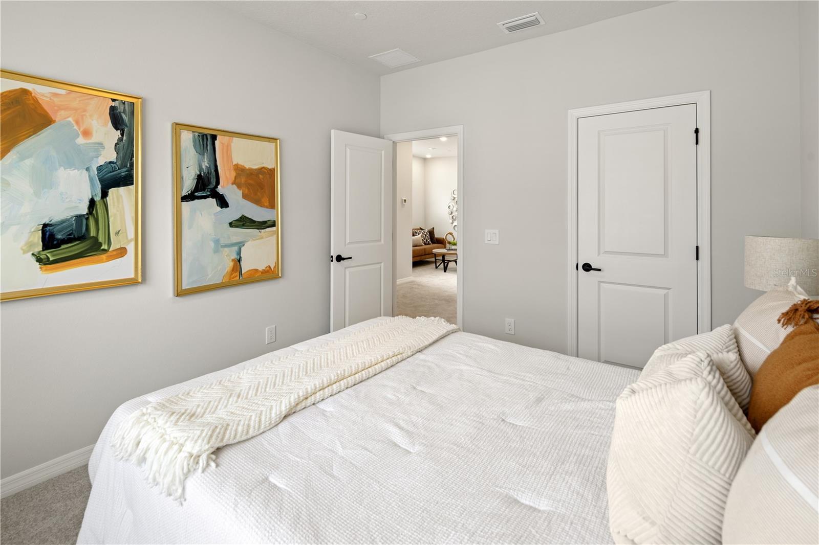 901 Lk BALDWIN Ln ORLANDO, FL 32803