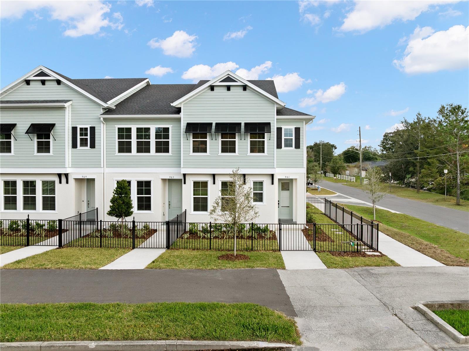 901 Lk BALDWIN Ln ORLANDO, FL 32803