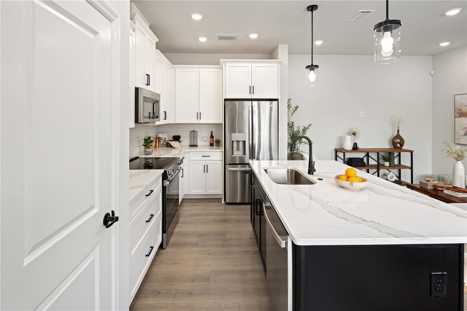 901 Lk BALDWIN Ln ORLANDO, FL 32803