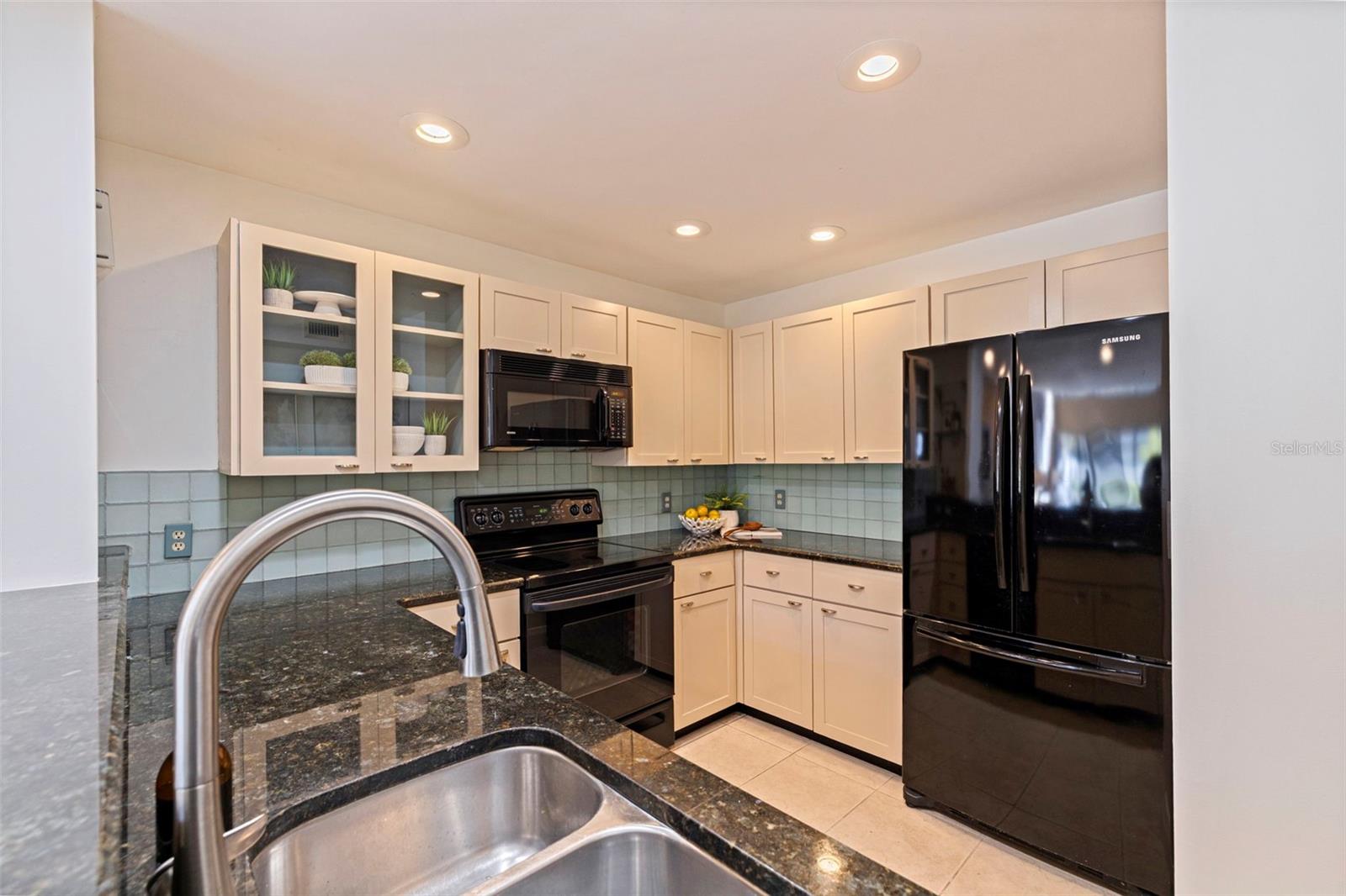 301 2ND St #7 ST PETERSBURG, FL 33701