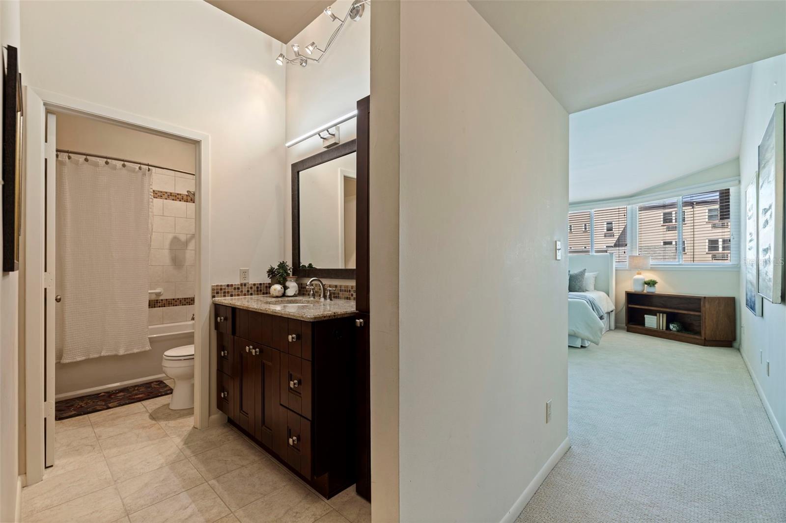 301 2ND St #7 ST PETERSBURG, FL 33701