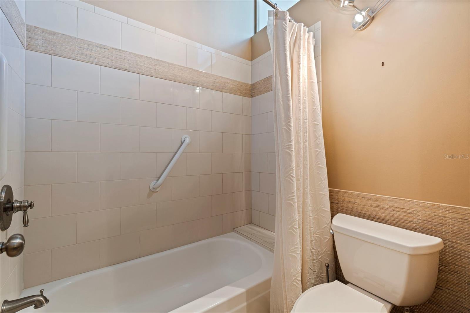 301 2ND St #7 ST PETERSBURG, FL 33701