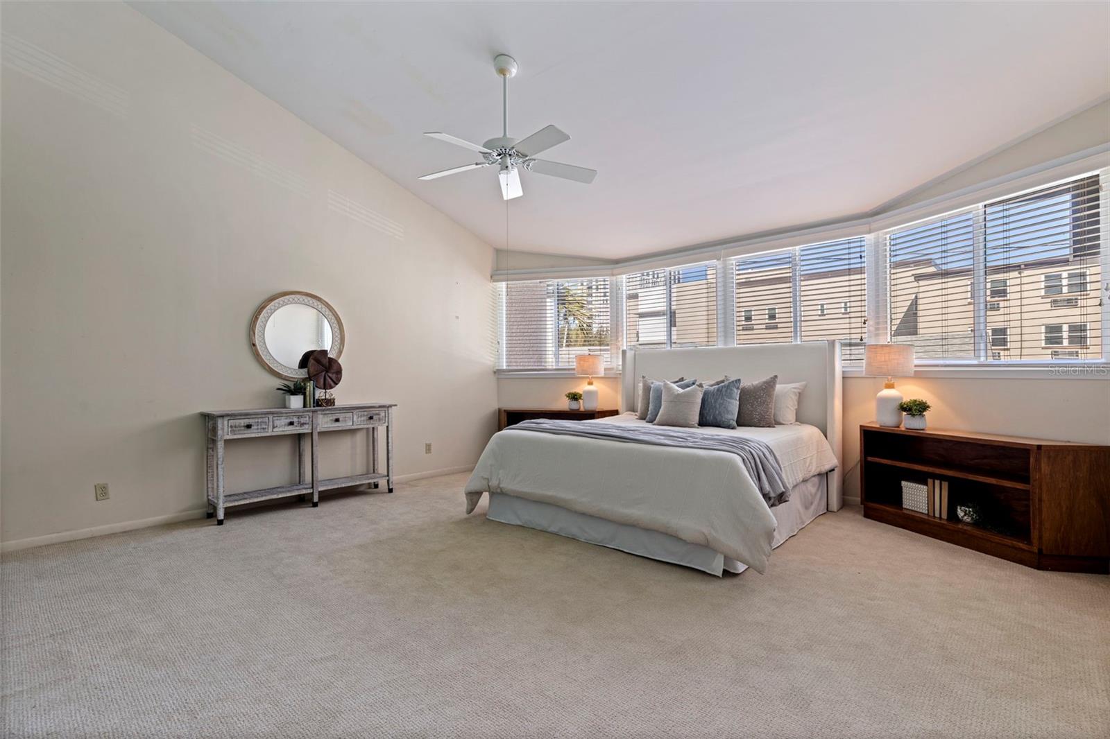 301 2ND St #7 ST PETERSBURG, FL 33701