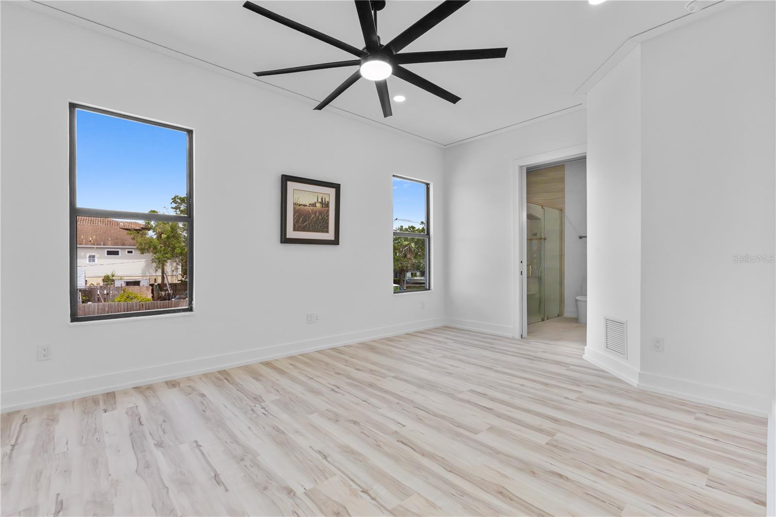 2121 Byu GRANDE Blvd ST PETERSBURG, FL 33703