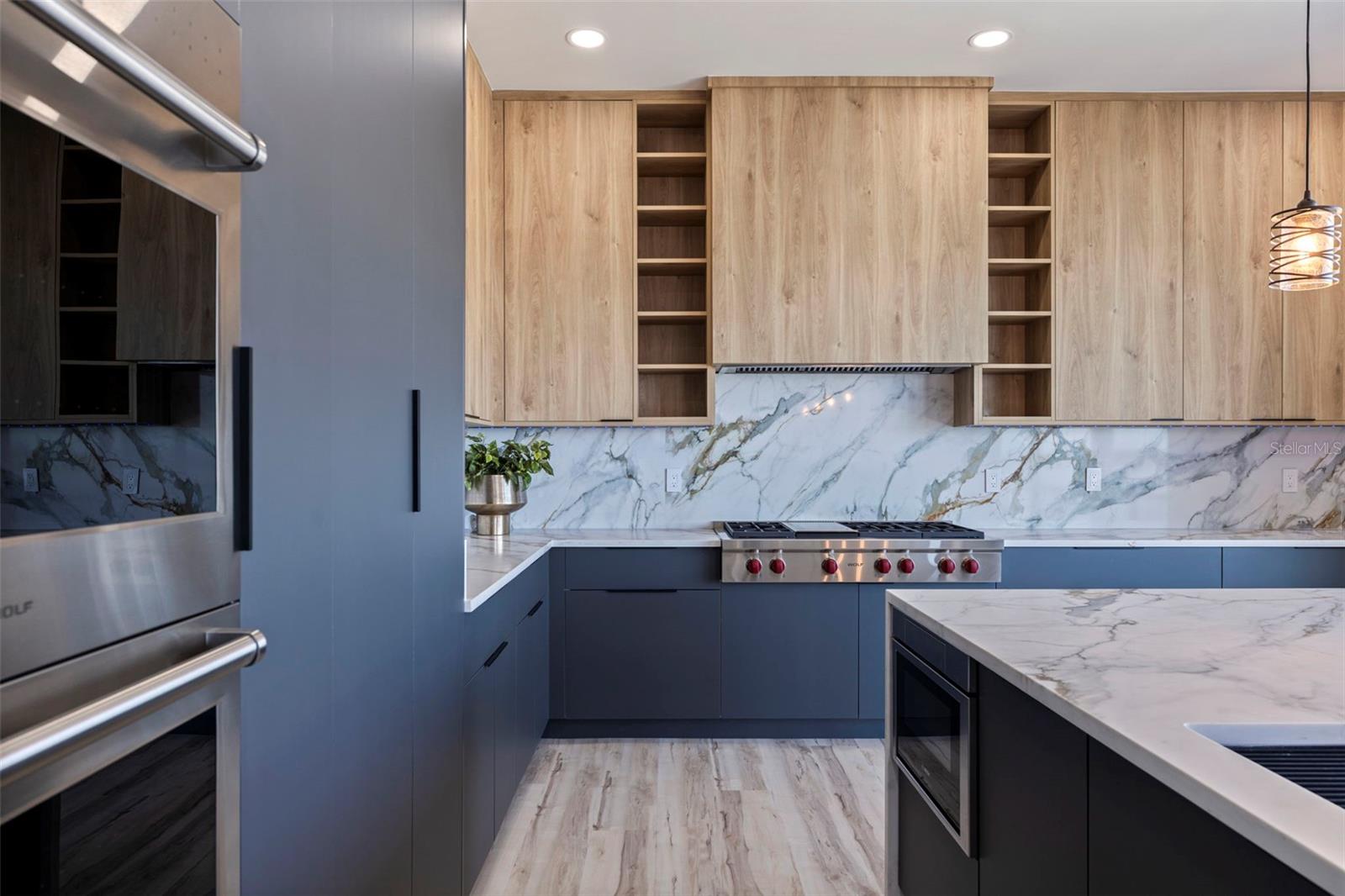 2121 Byu GRANDE Blvd ST PETERSBURG, FL 33703