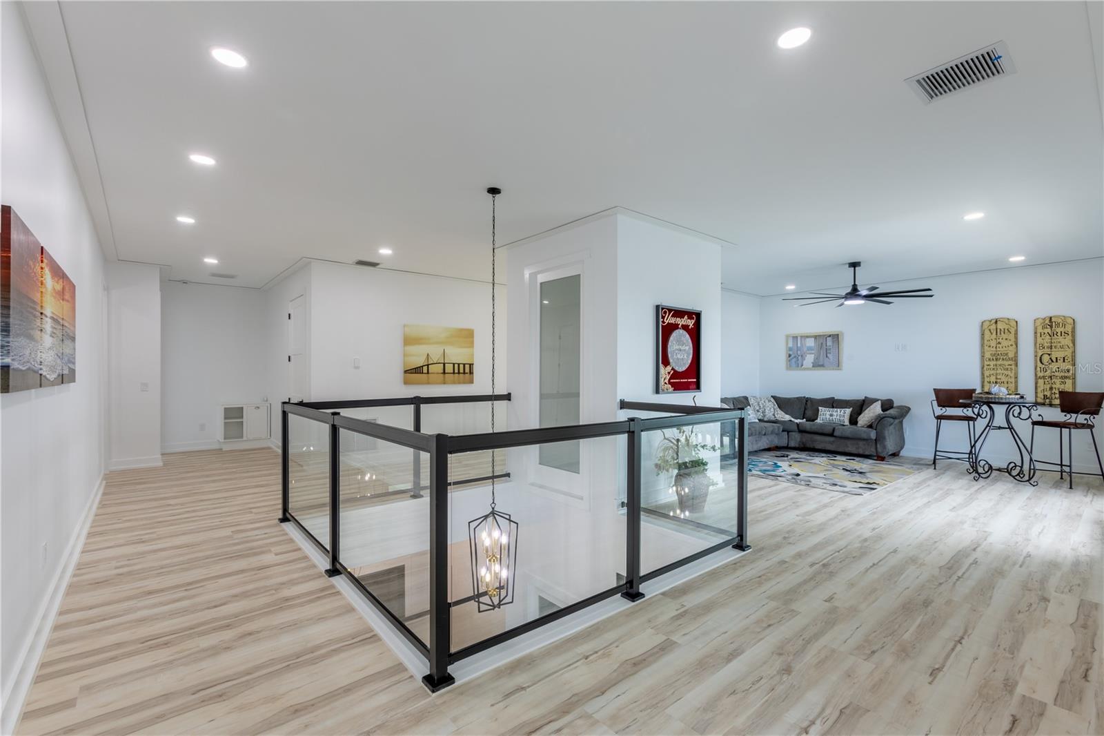 2121 Byu GRANDE Blvd ST PETERSBURG, FL 33703