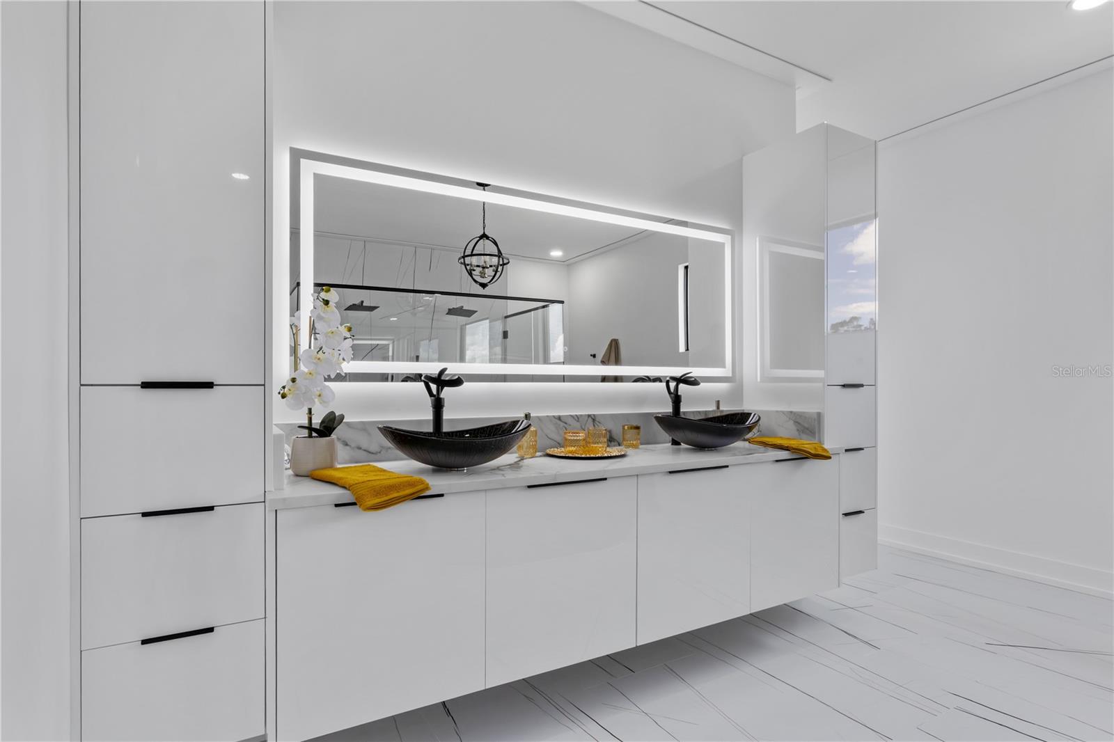 2121 Byu GRANDE Blvd ST PETERSBURG, FL 33703