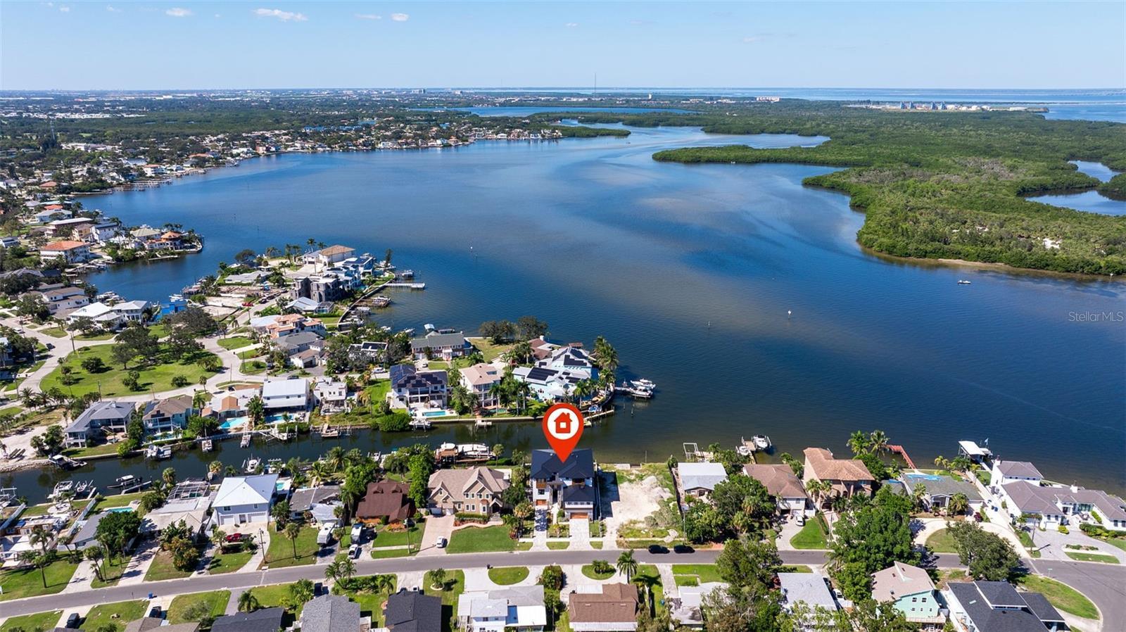 2121 Byu GRANDE Blvd ST PETERSBURG, FL 33703