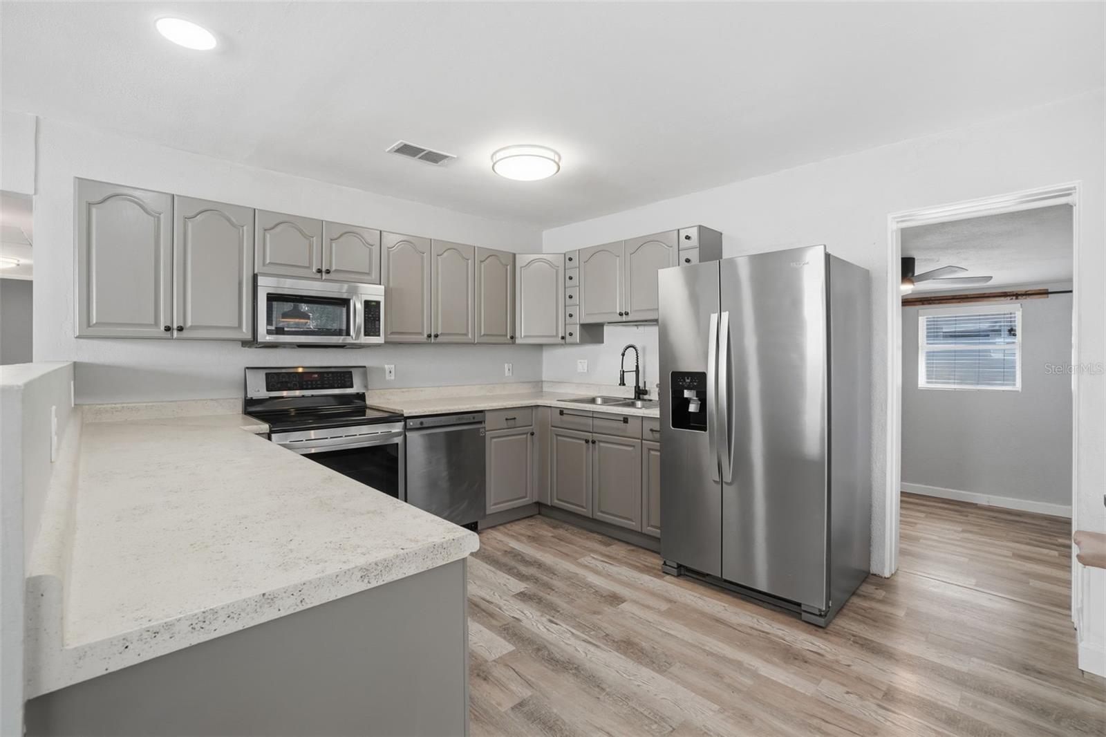 1605 FLORINDA Dr ORLANDO, FL 32804