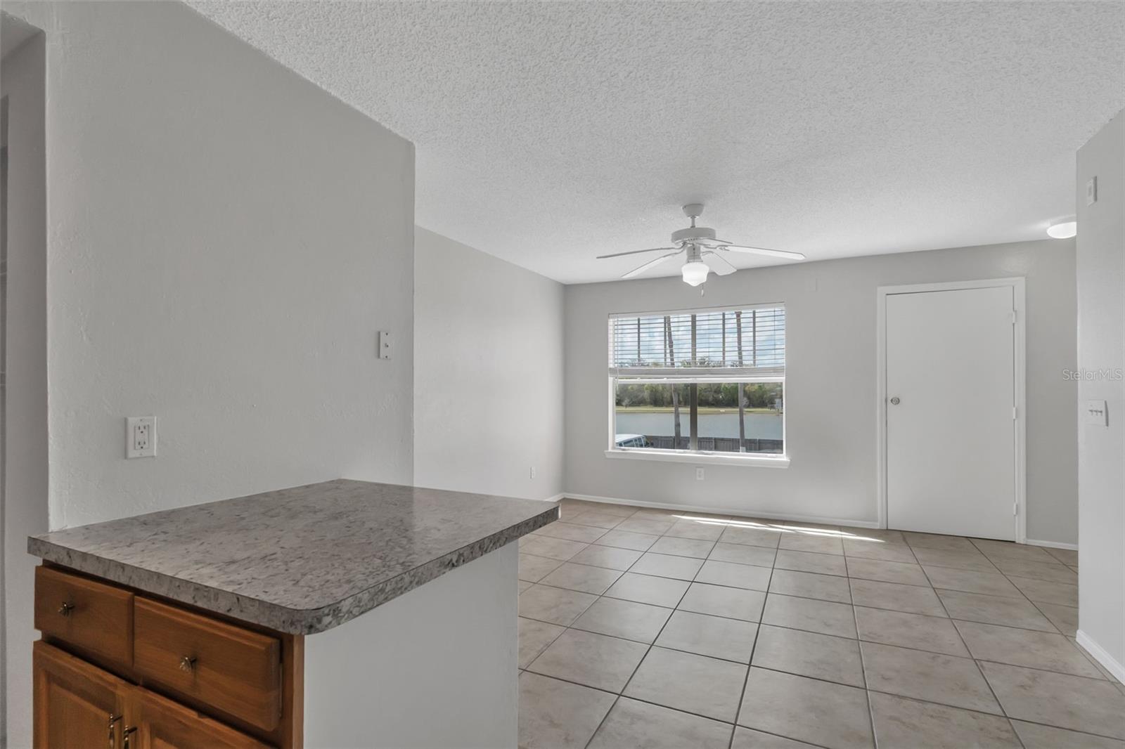 2216 GRAND CAYMAN Ct #1422 KISSIMMEE, FL 34741