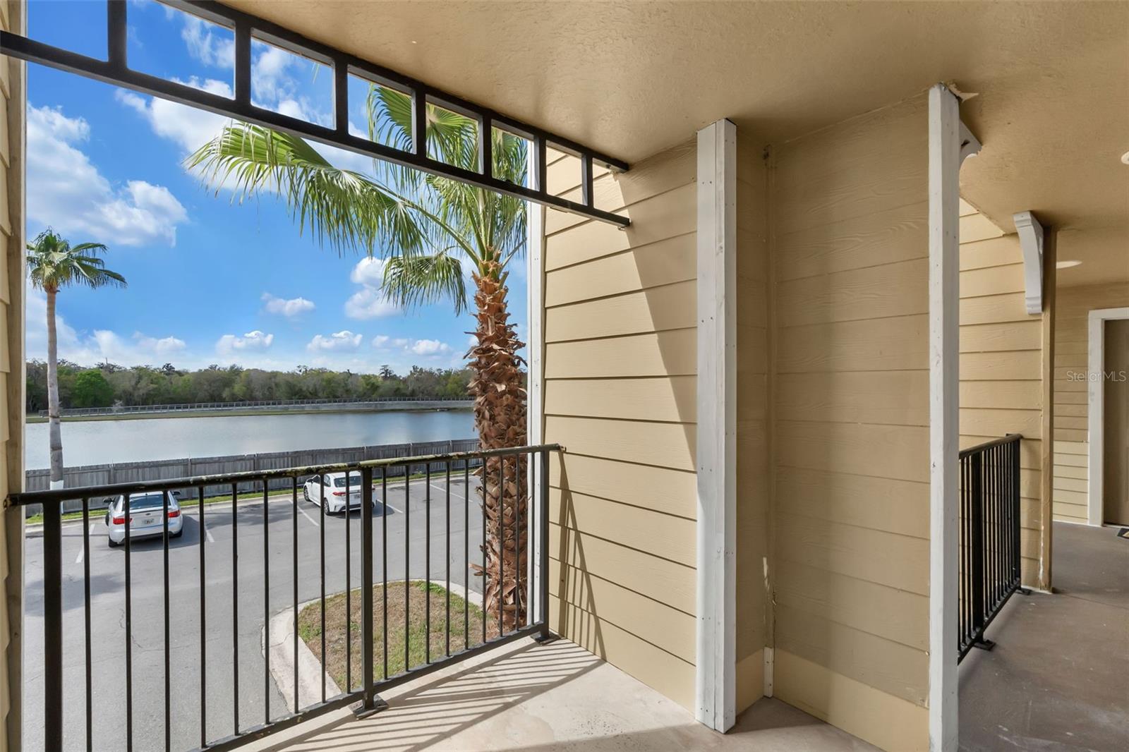 2216 GRAND CAYMAN Ct #1422 KISSIMMEE, FL 34741