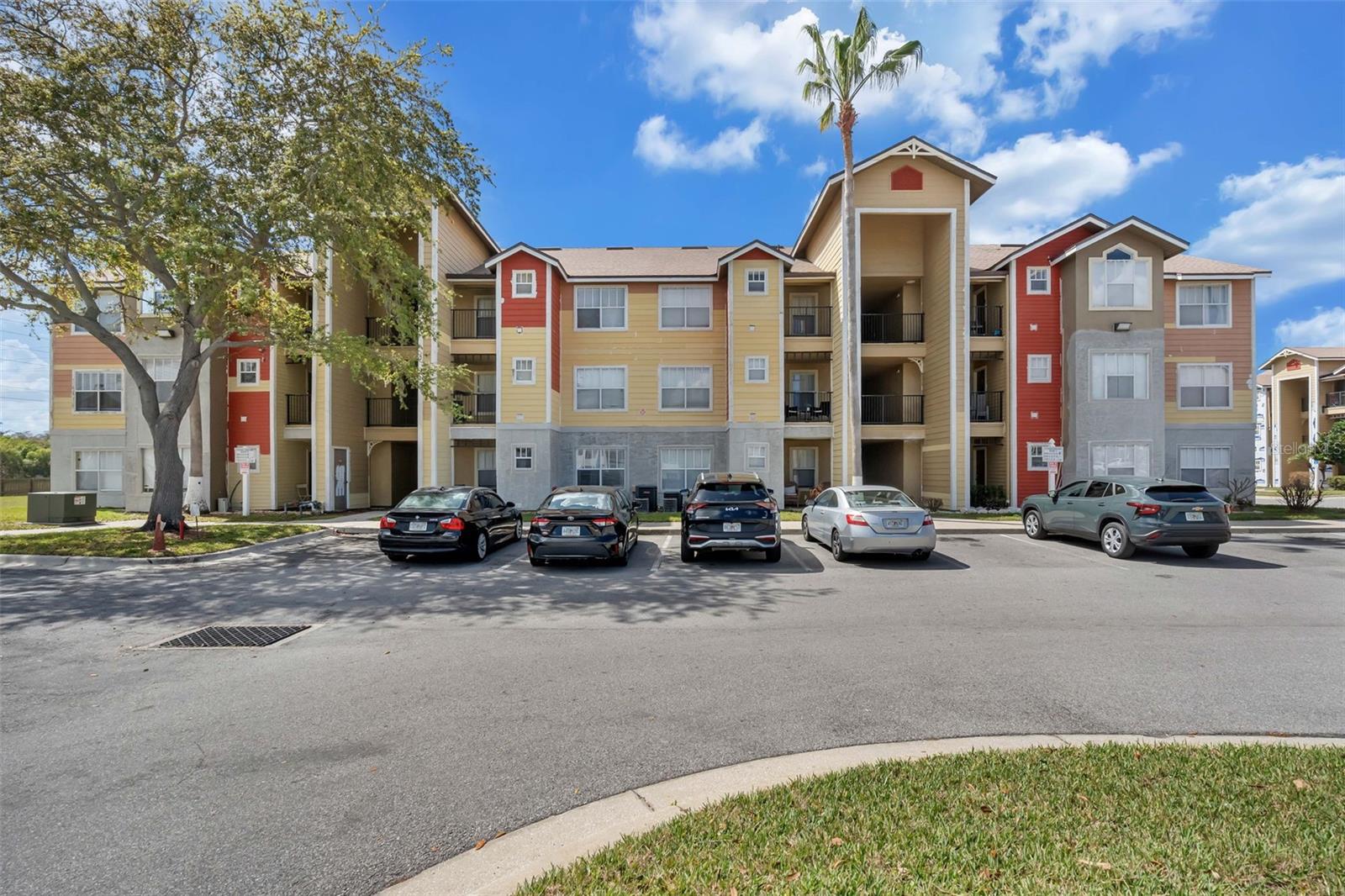 2216 GRAND CAYMAN Ct #1422 KISSIMMEE, FL 34741