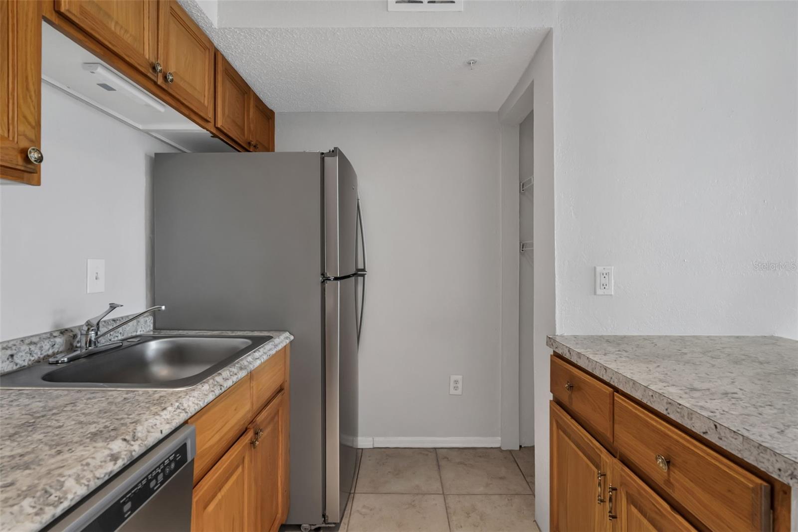 2216 GRAND CAYMAN Ct #1422 KISSIMMEE, FL 34741