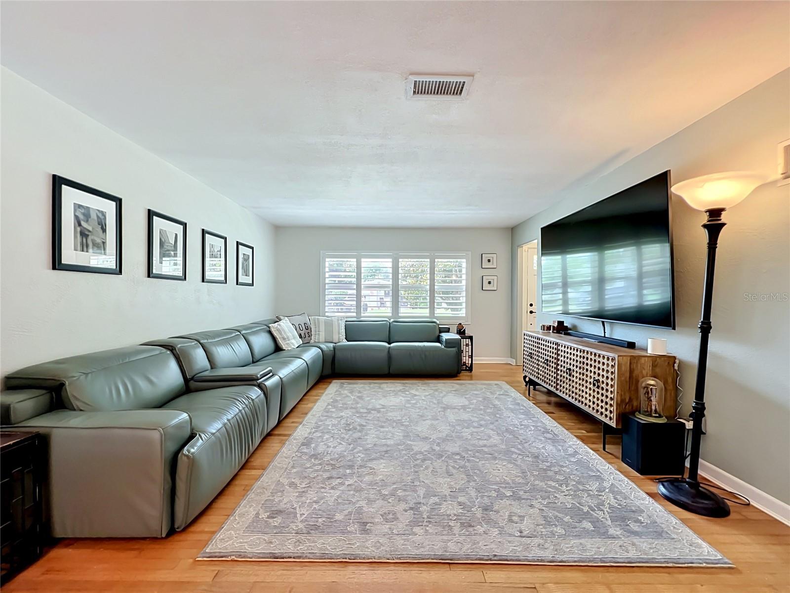2806 VINE St ORLANDO, FL 32806