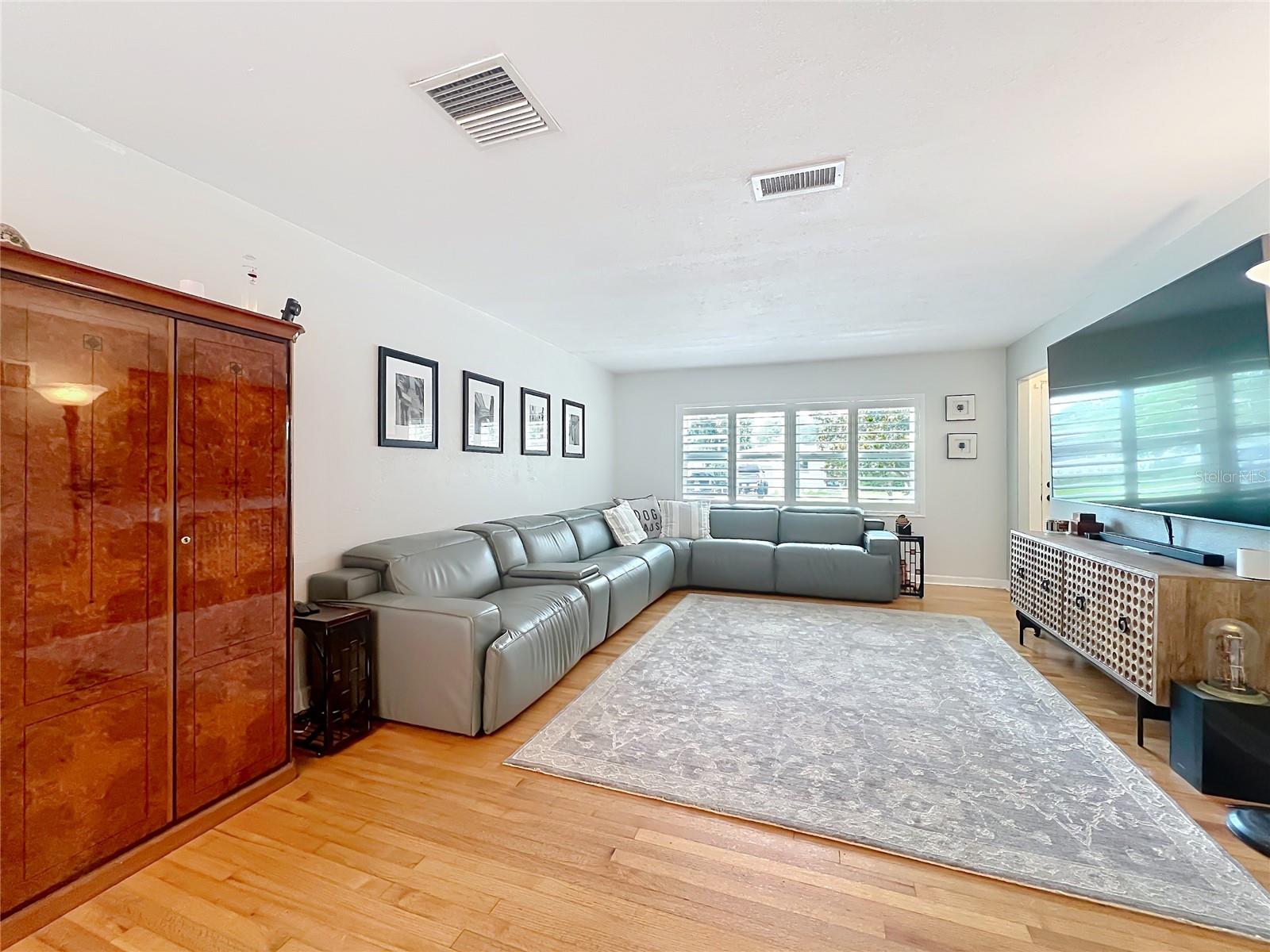 2806 VINE St ORLANDO, FL 32806