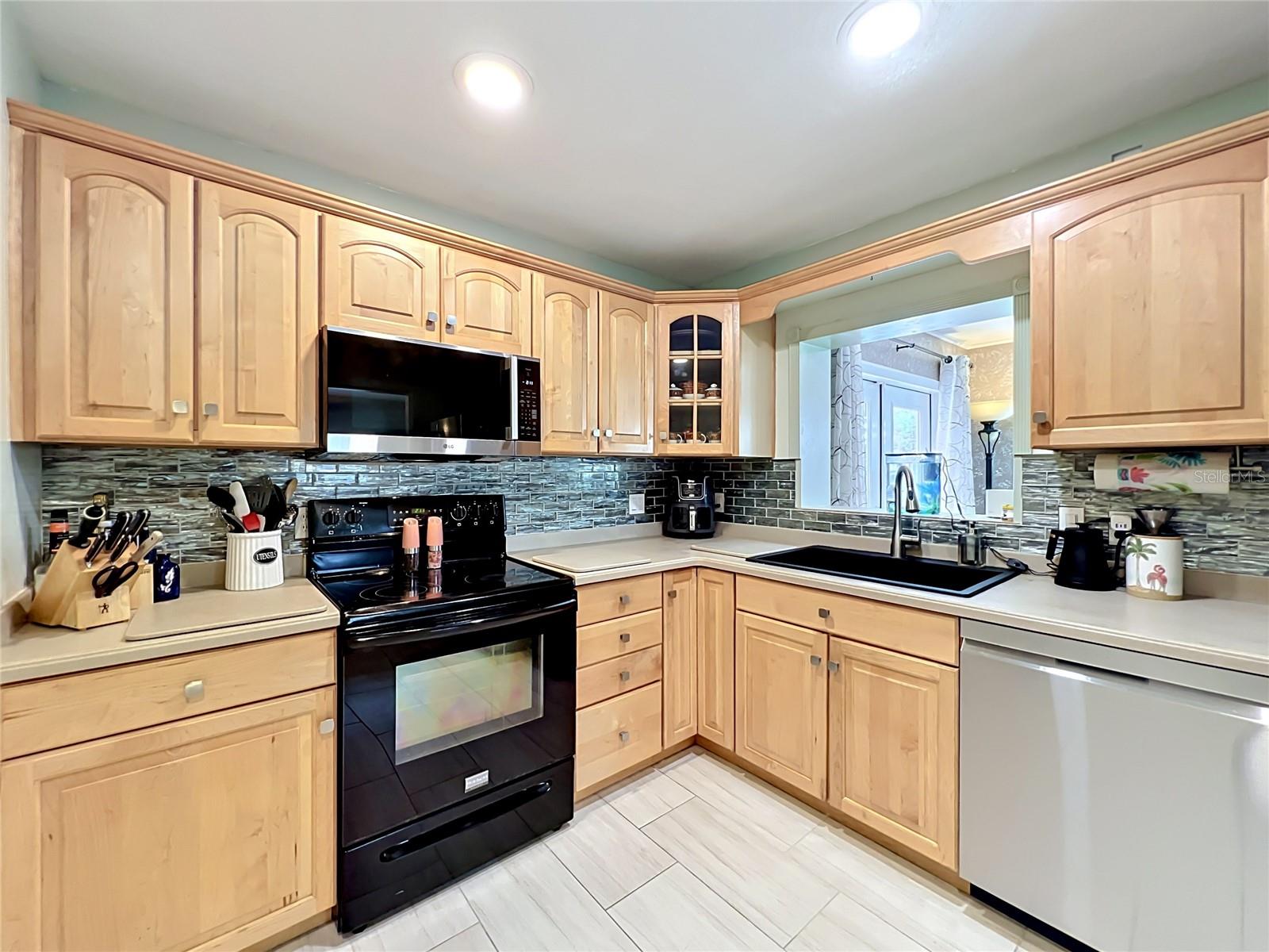 2806 VINE St ORLANDO, FL 32806