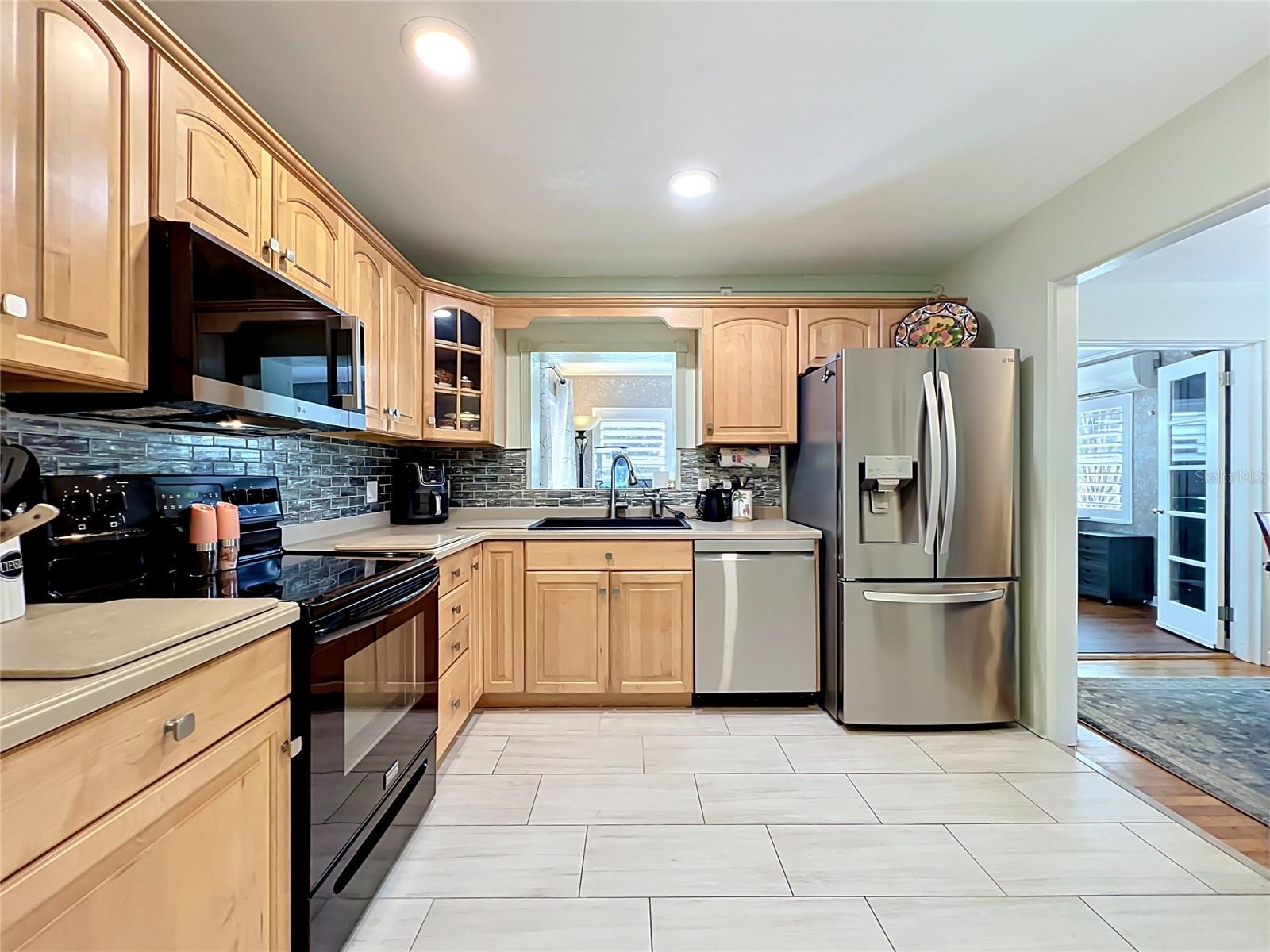 2806 VINE St ORLANDO, FL 32806