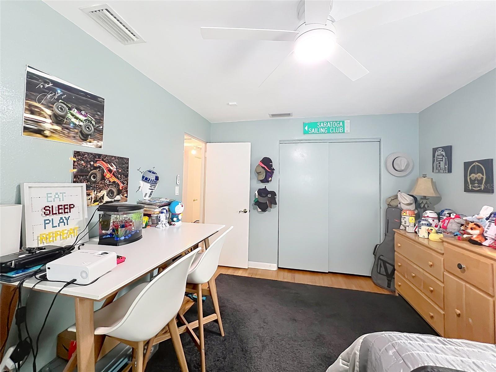 2806 VINE St ORLANDO, FL 32806