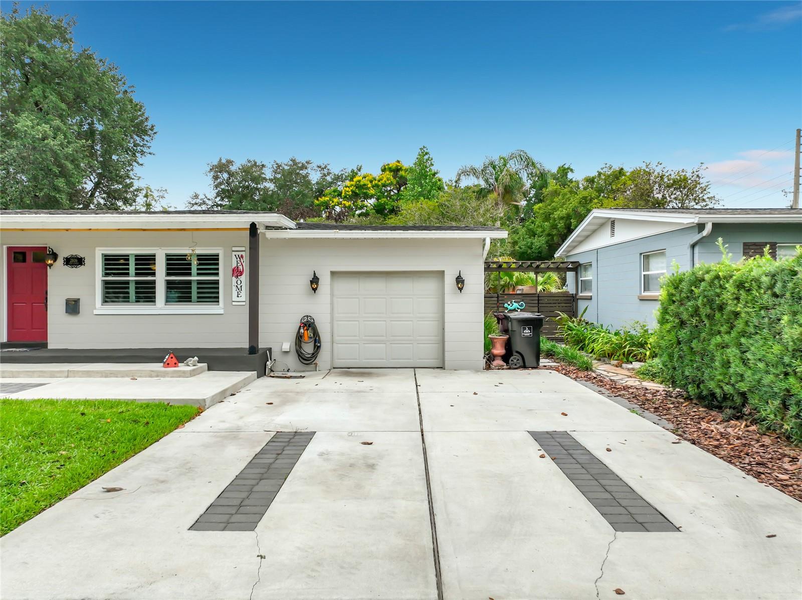 2806 VINE St ORLANDO, FL 32806