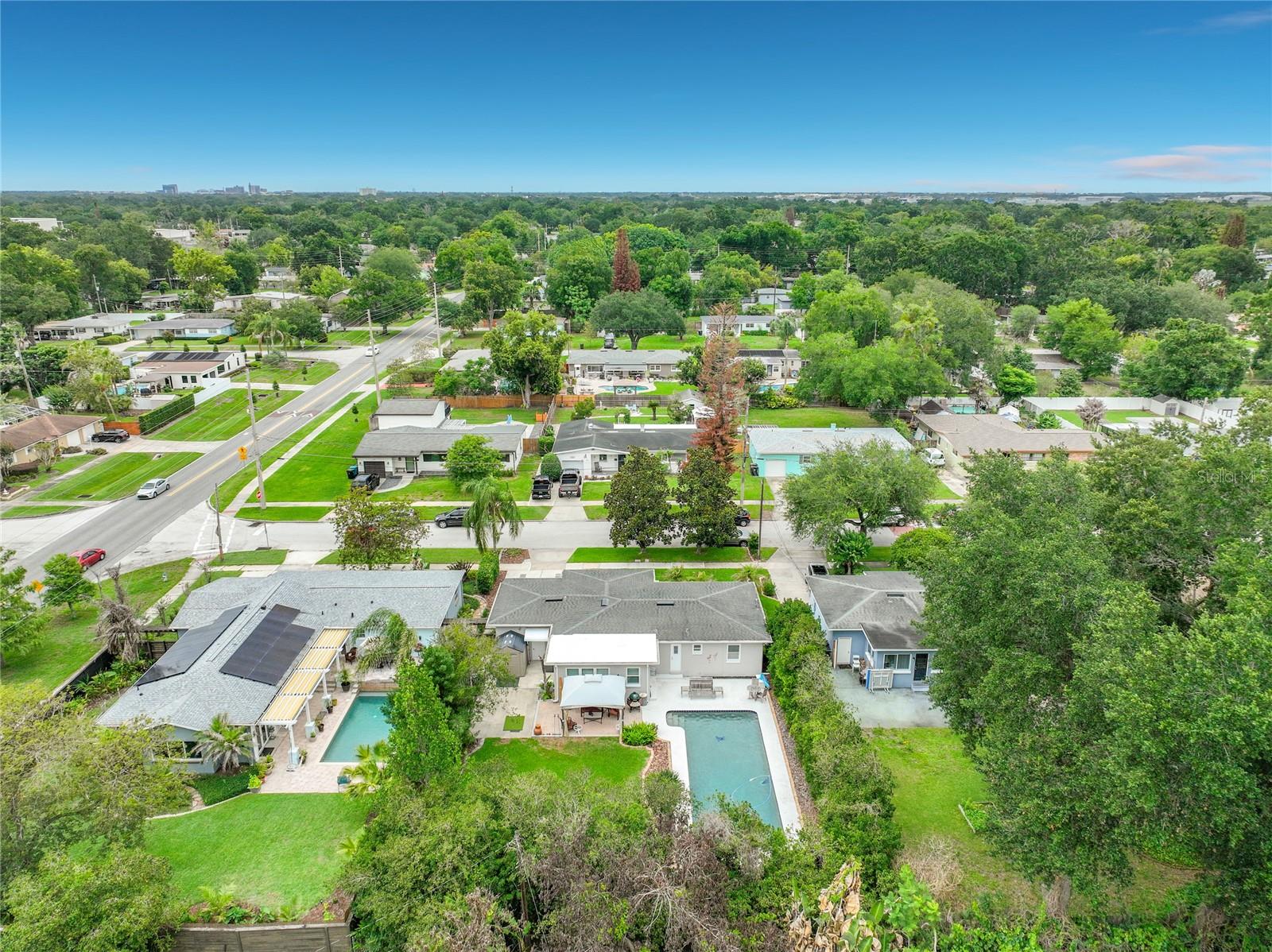 2806 VINE St ORLANDO, FL 32806